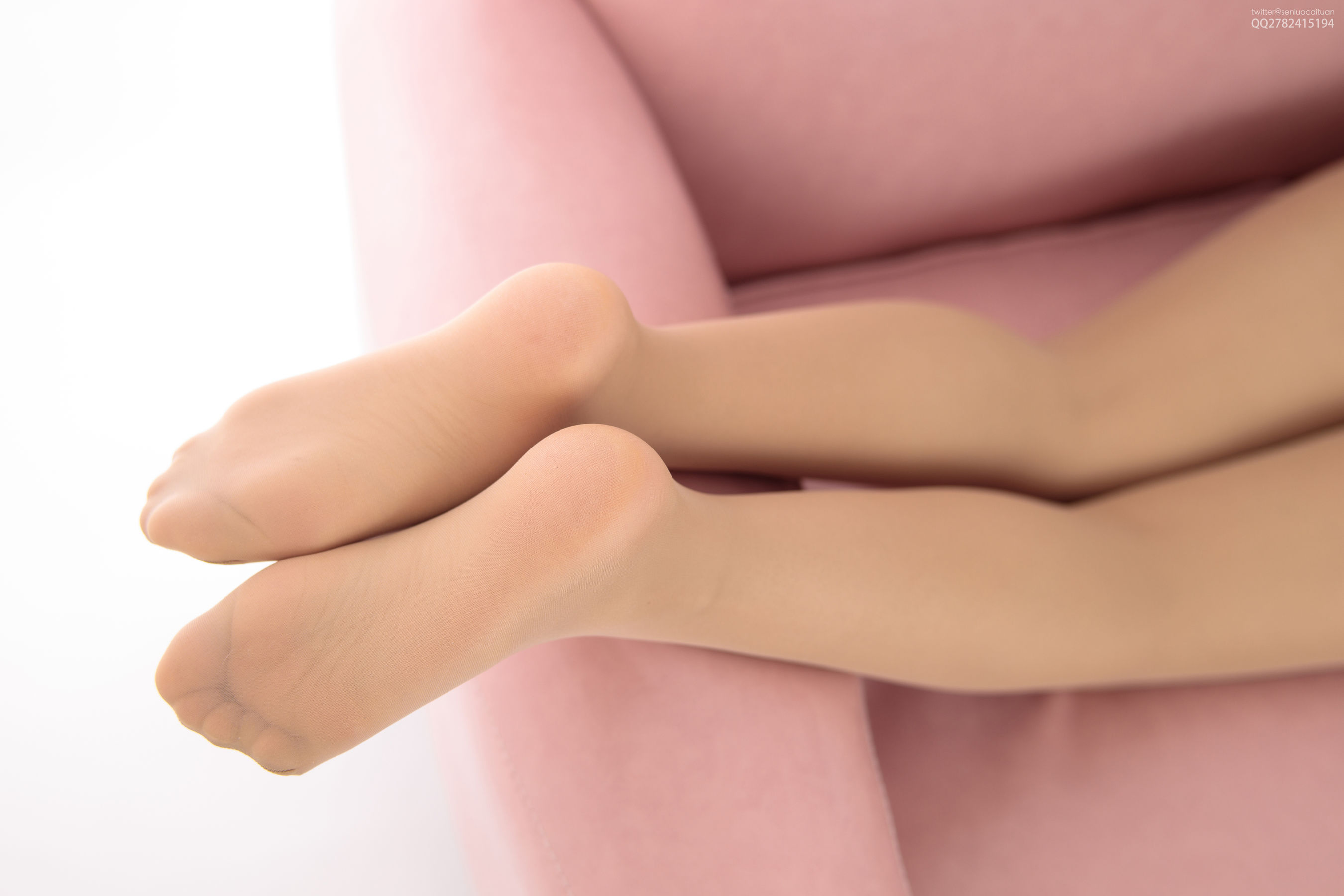 [森萝财团] JKFUN-037 卉子 绫波丽战斗服泳装 30D肉丝（79P）