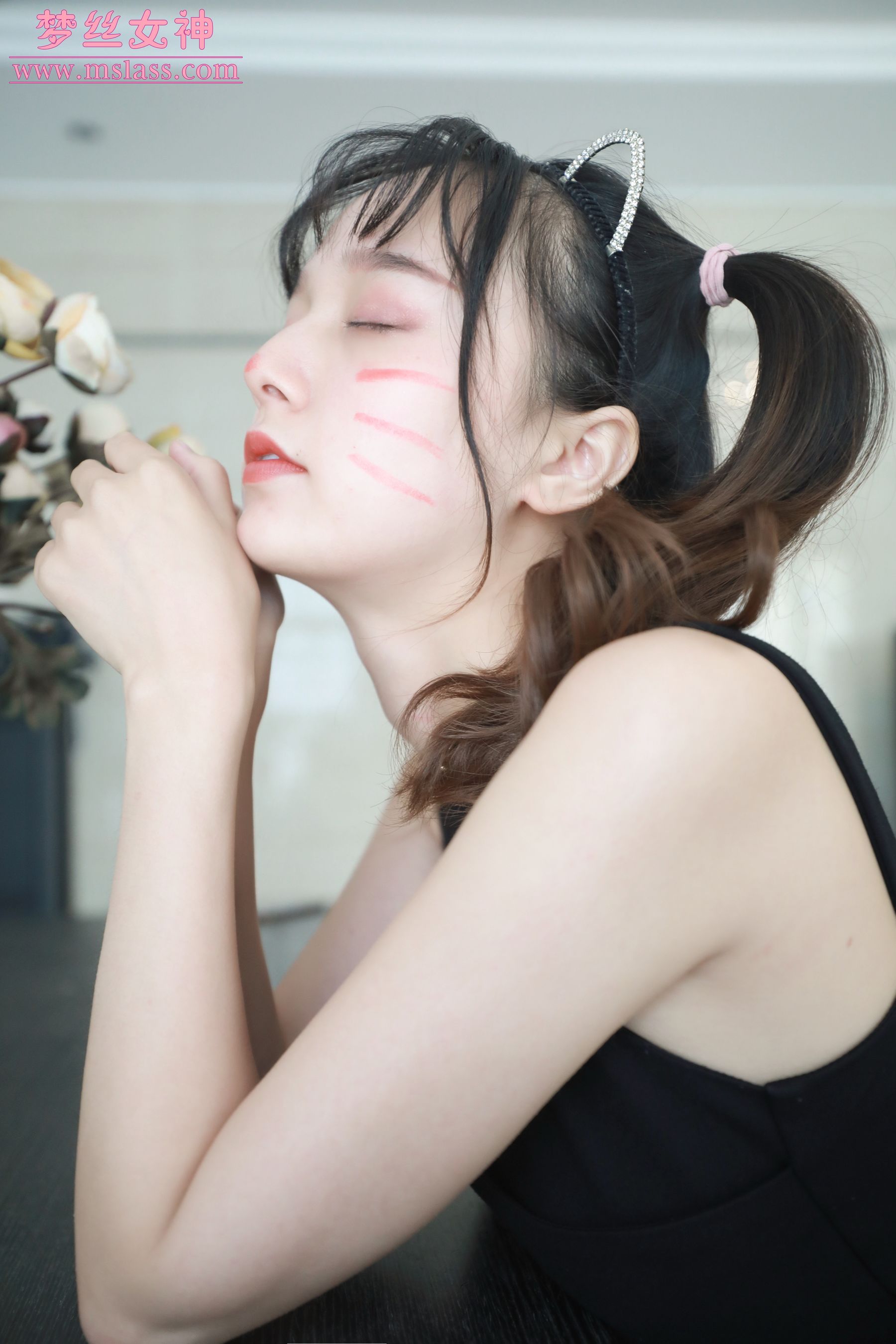 [梦丝女神MSLASS]  玥玥 家居小淑女（65P）