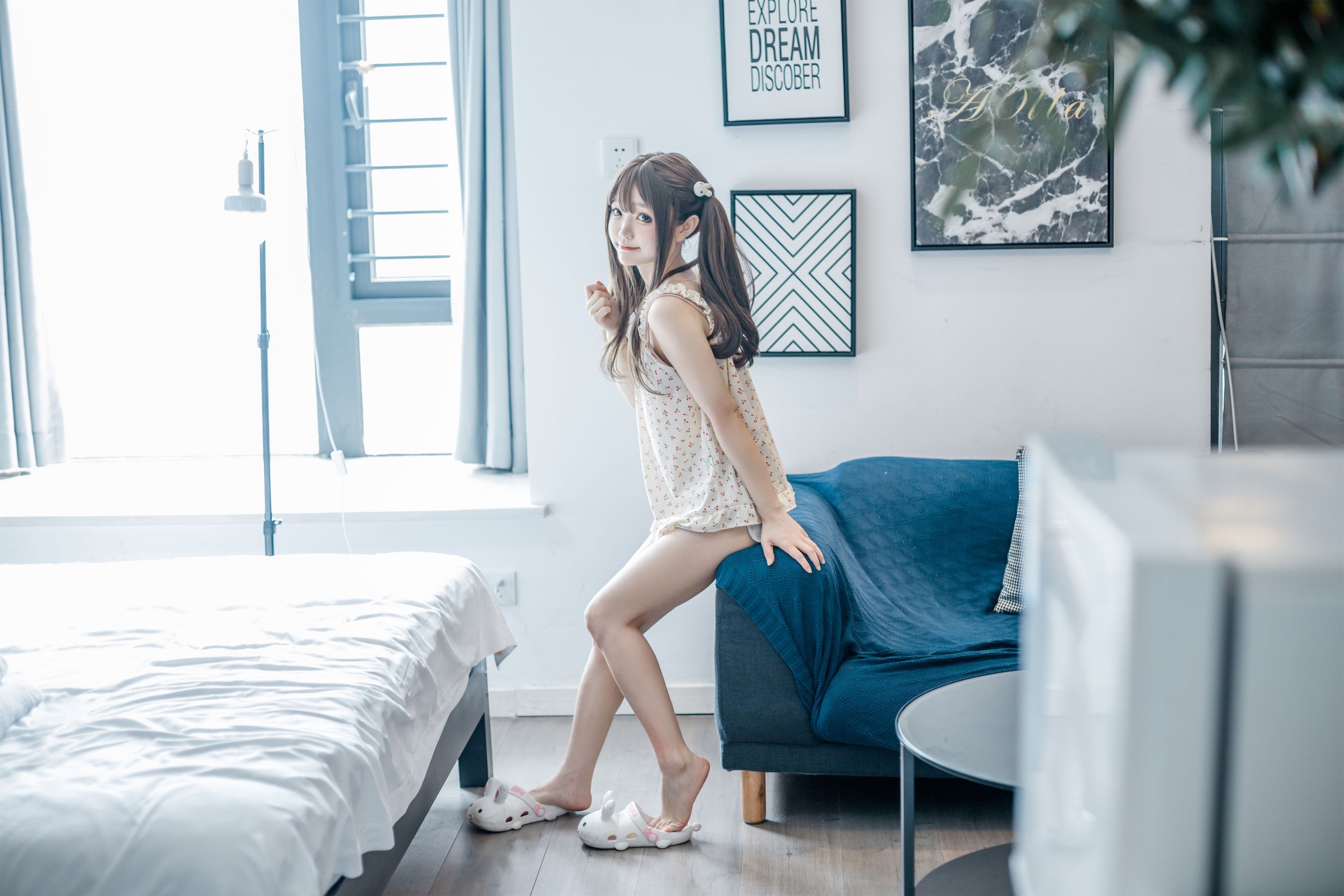 神沢永莉 - 黄色吊带睡衣兔兔（22P）