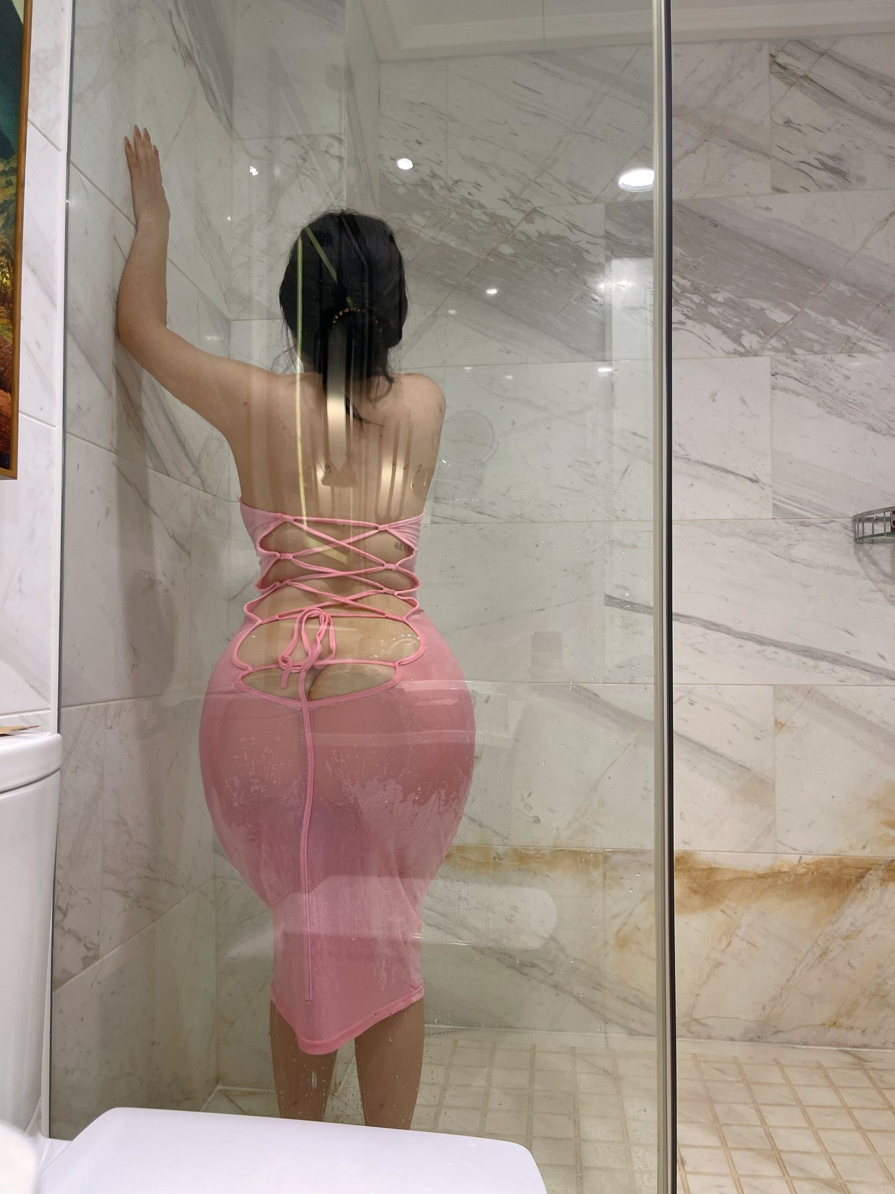 迷人的五姨太 - 湿身诱惑（19P）