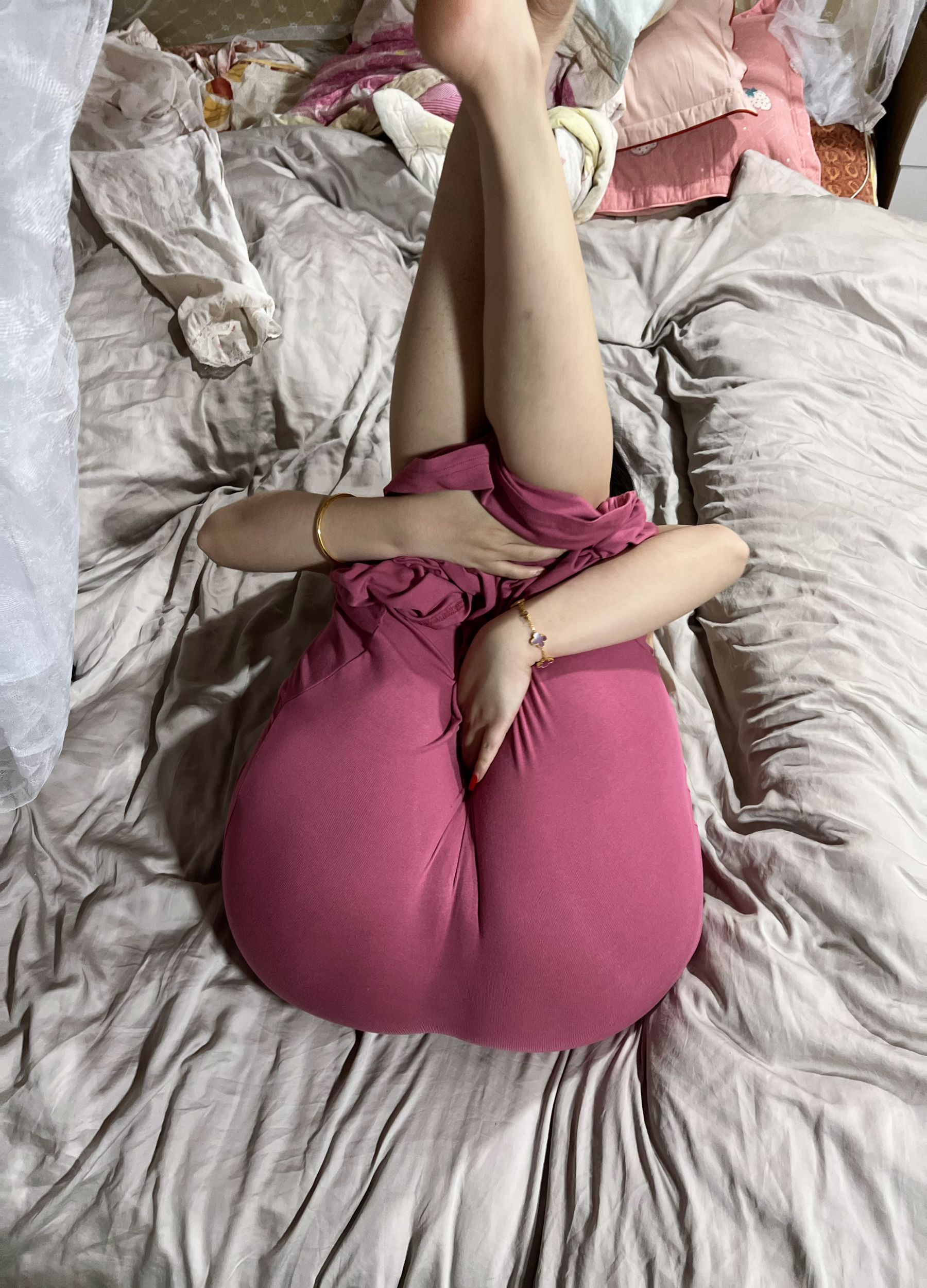 迷人的五姨太 - 湿身诱惑（19P）