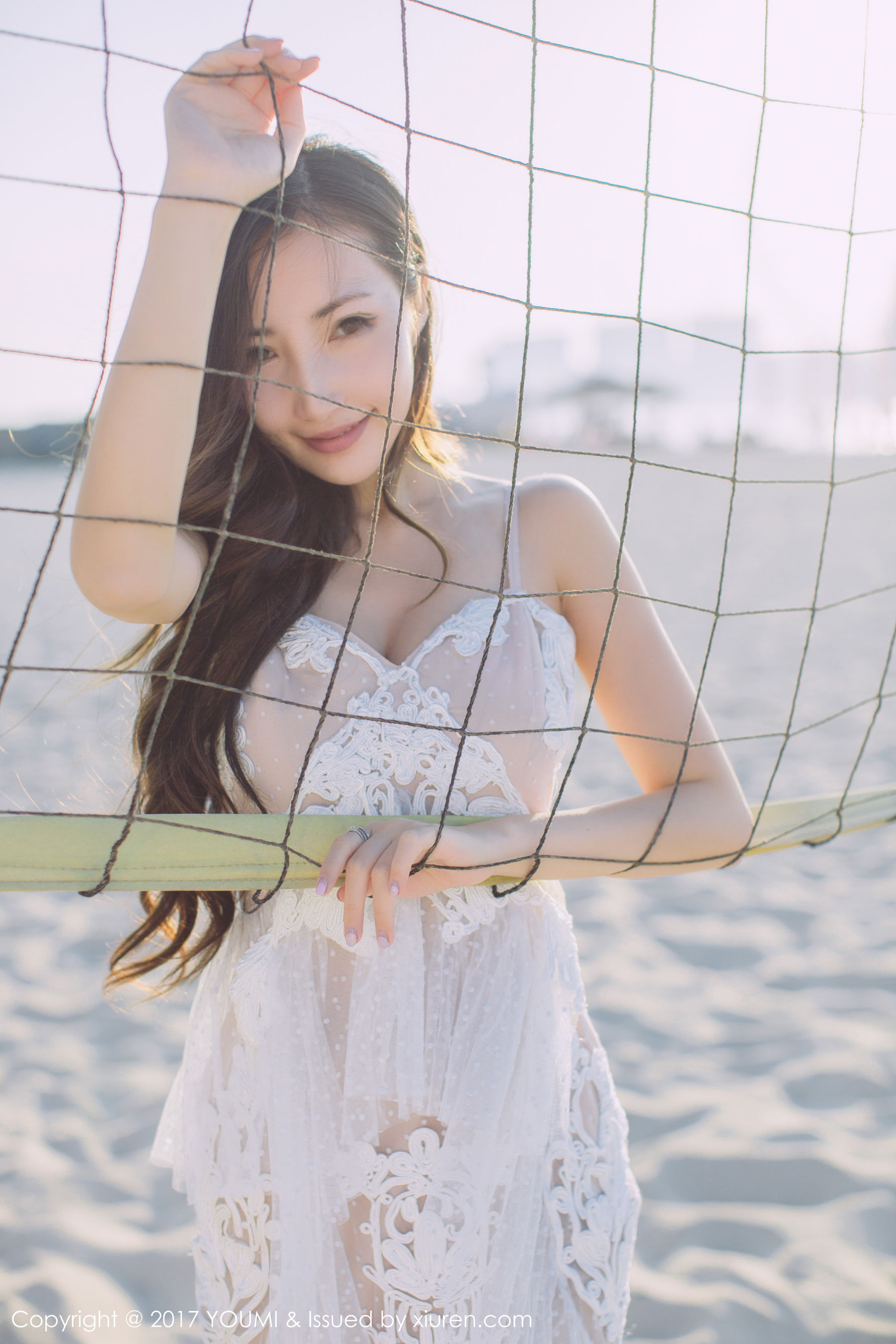 Yumi-尤美《蓝天银滩白云佳人美》 [尤蜜荟YOUMI] VOL.088（41P）