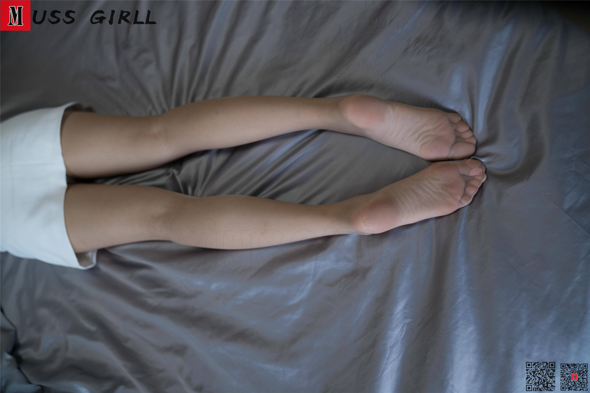 [慕丝女郎MussGirl] No.130 小白裙灰丝（110P）-爱变色