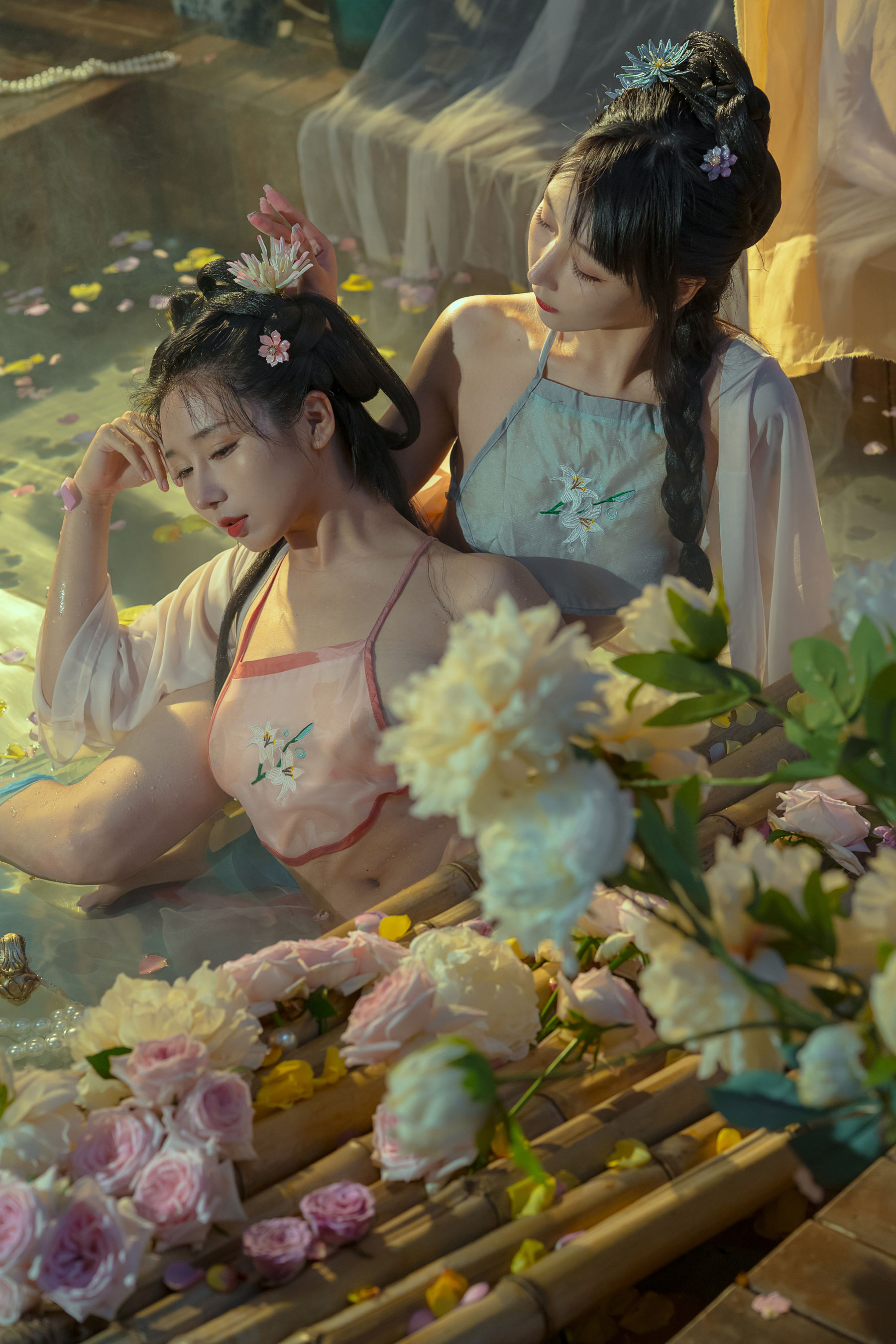 [福利COS] 云溪溪 - 奶桃 水池（34P）