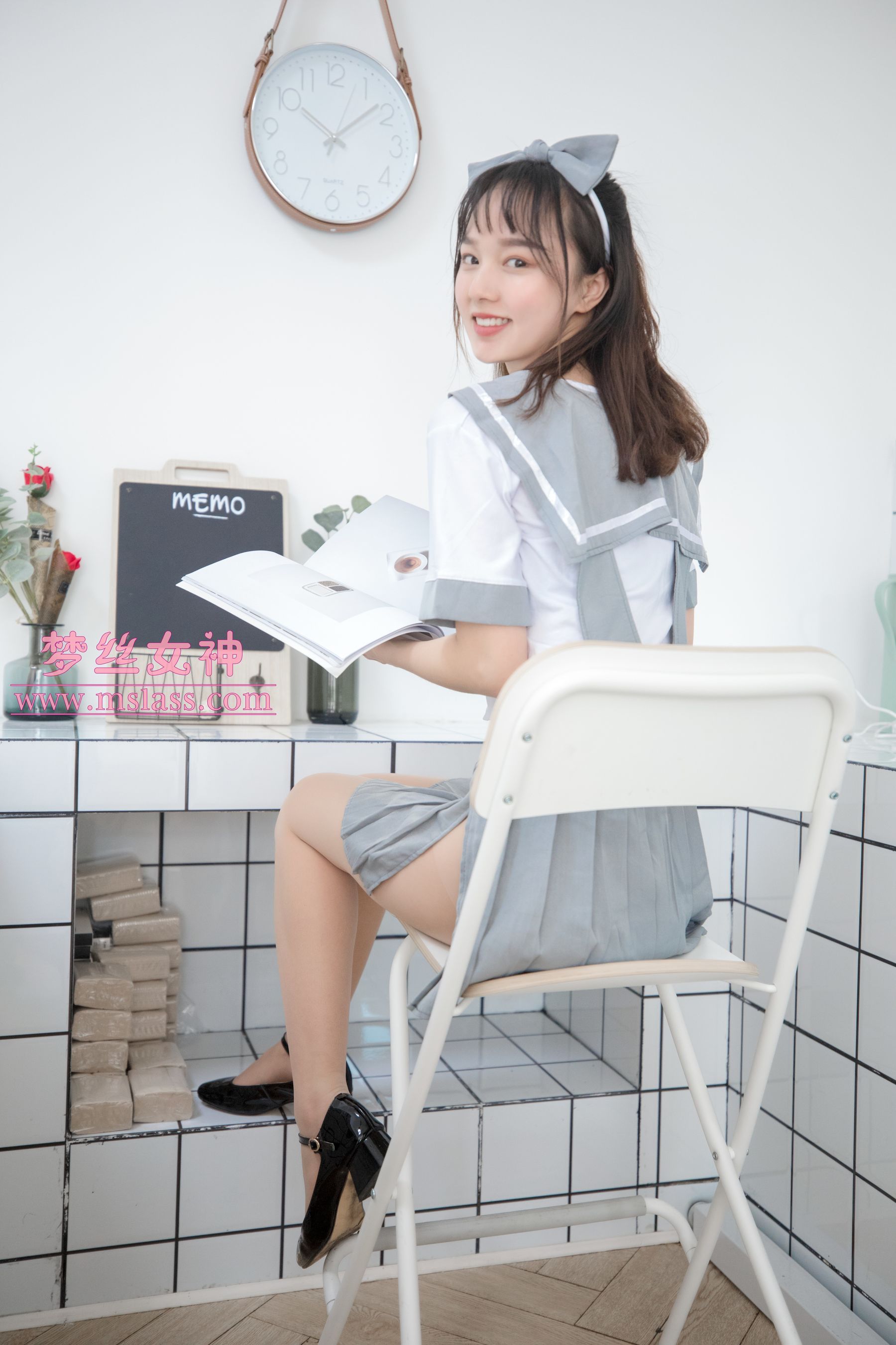 [梦丝女神MSLASS]  玥玥 白色丝袜空间（81P）