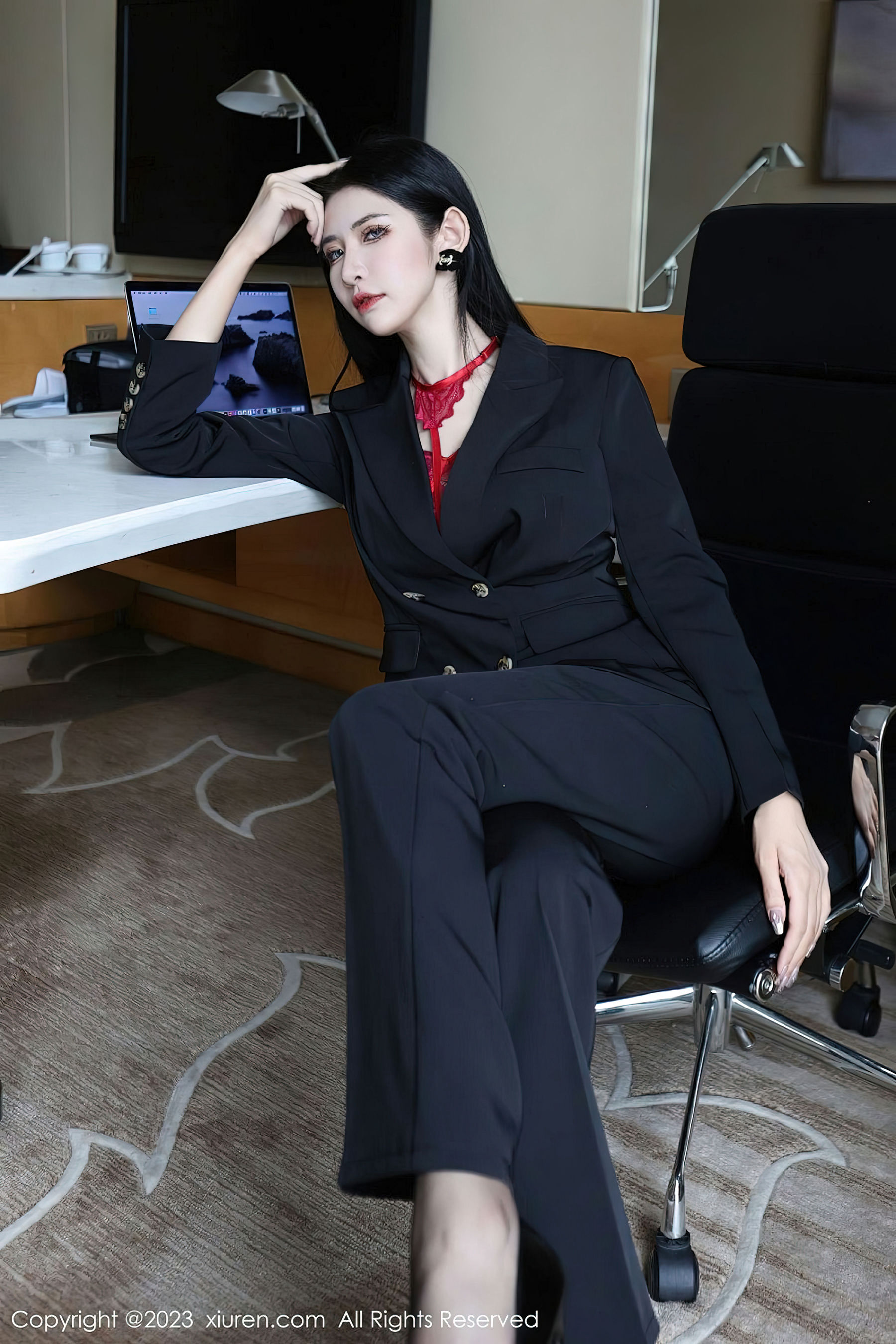 [秀人XiuRen] 2023.03.13 No.6402 依娜（111P）