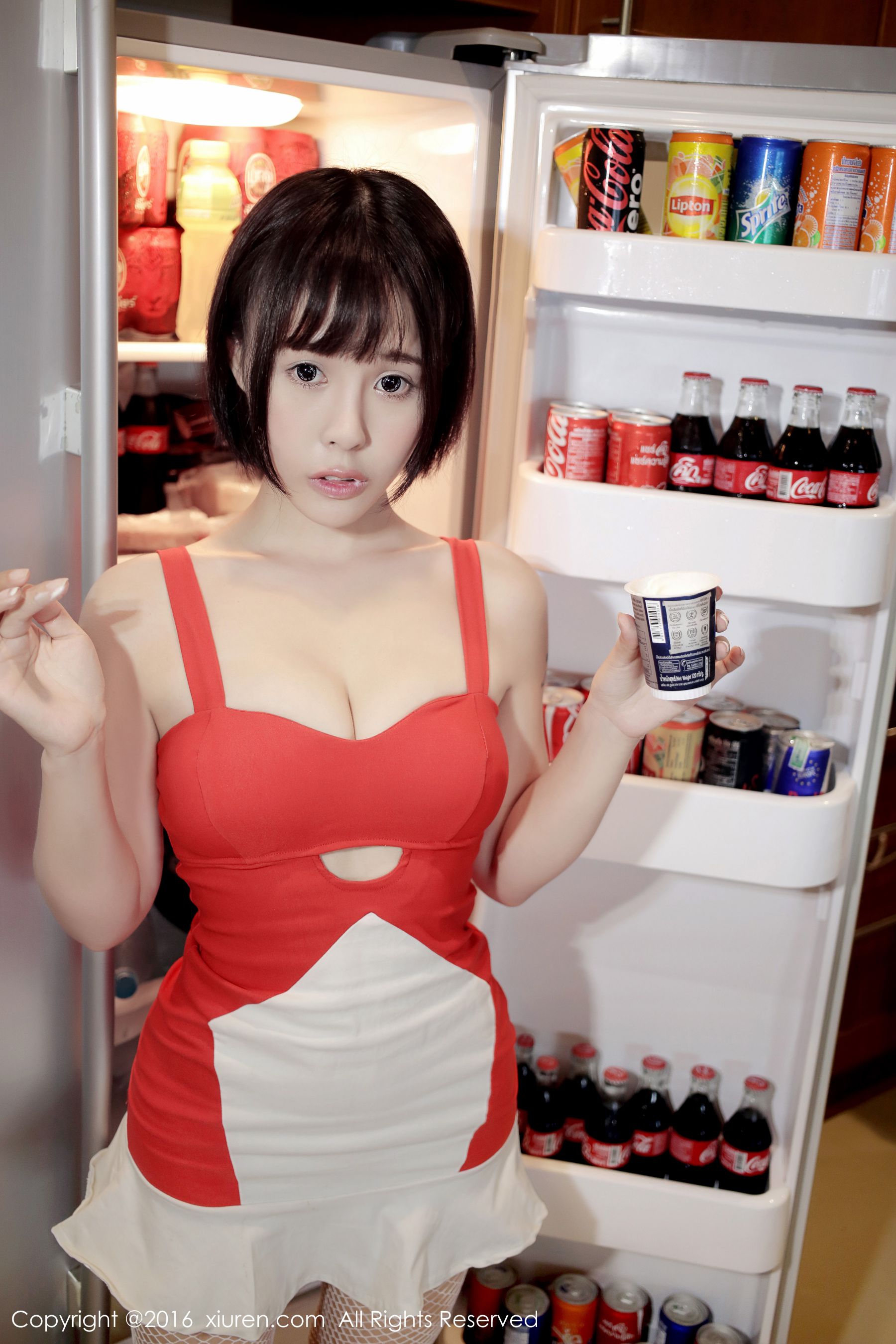 Evelyn艾莉《小红裙》 [秀人网XiuRen] No.665（40P）