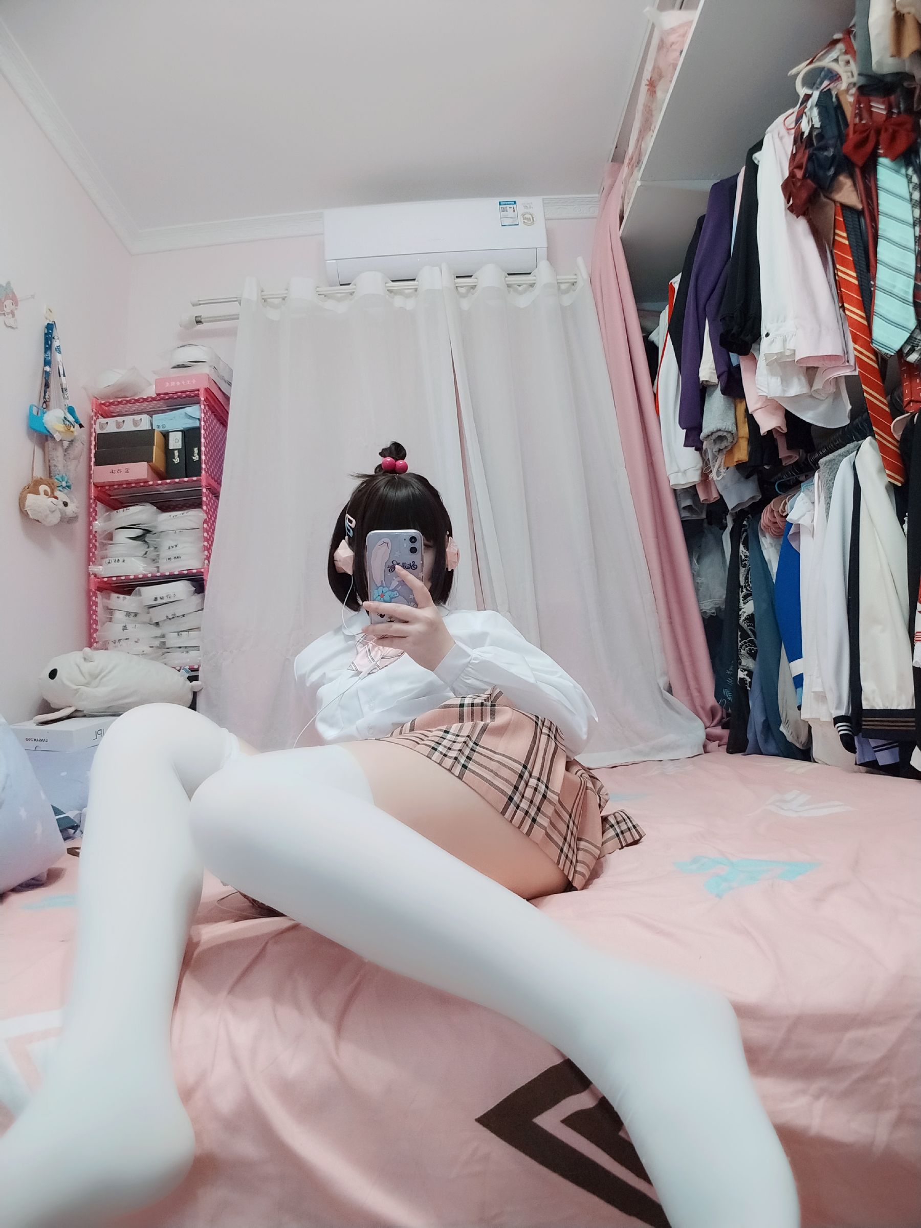 [COS福利] 二次元美女古川kagura - 白丝JK（41P）