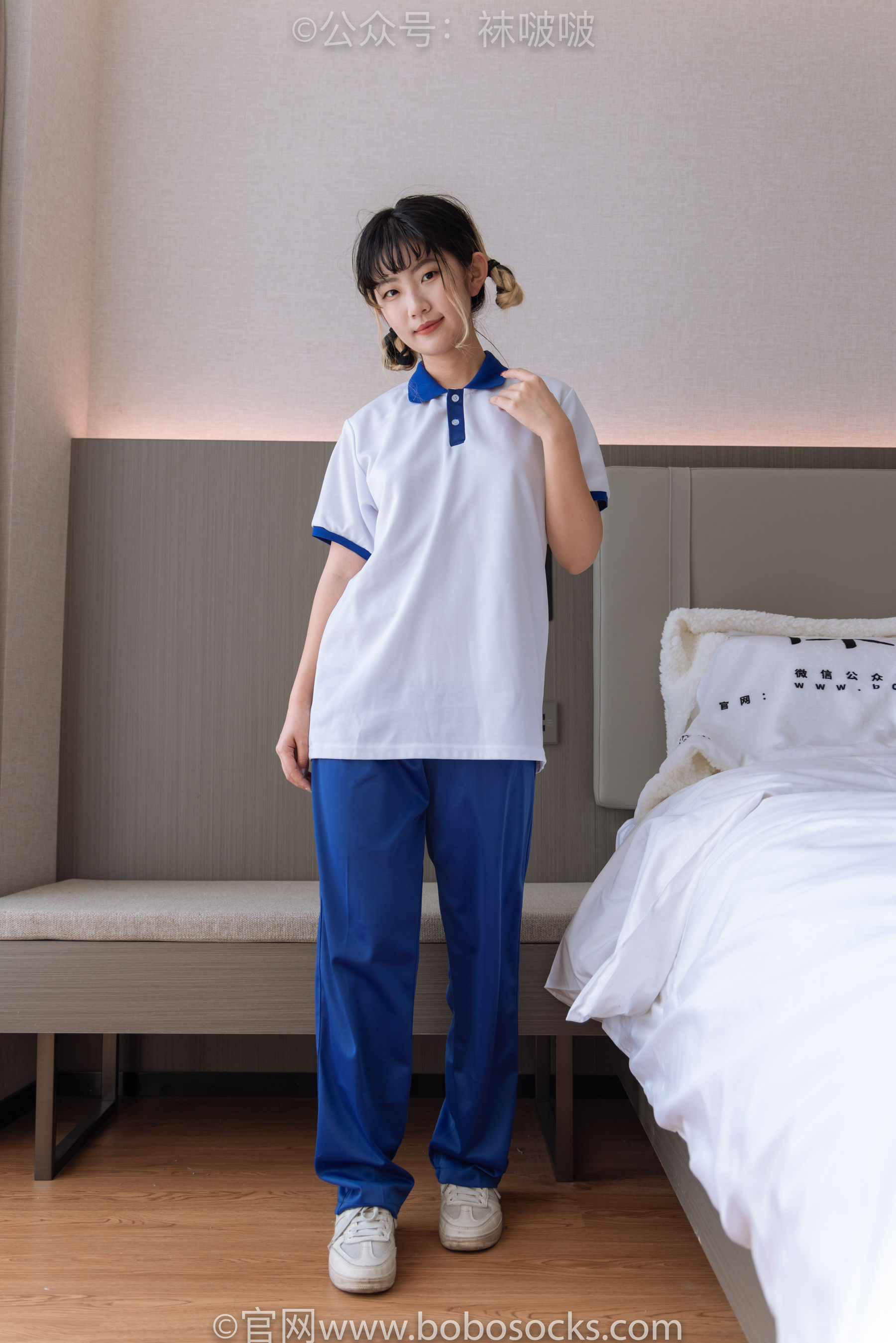 BoBoSocks袜啵啵 No.042 砂糖-校服、板鞋、白棉袜、油亮白丝（137P）-爱变色