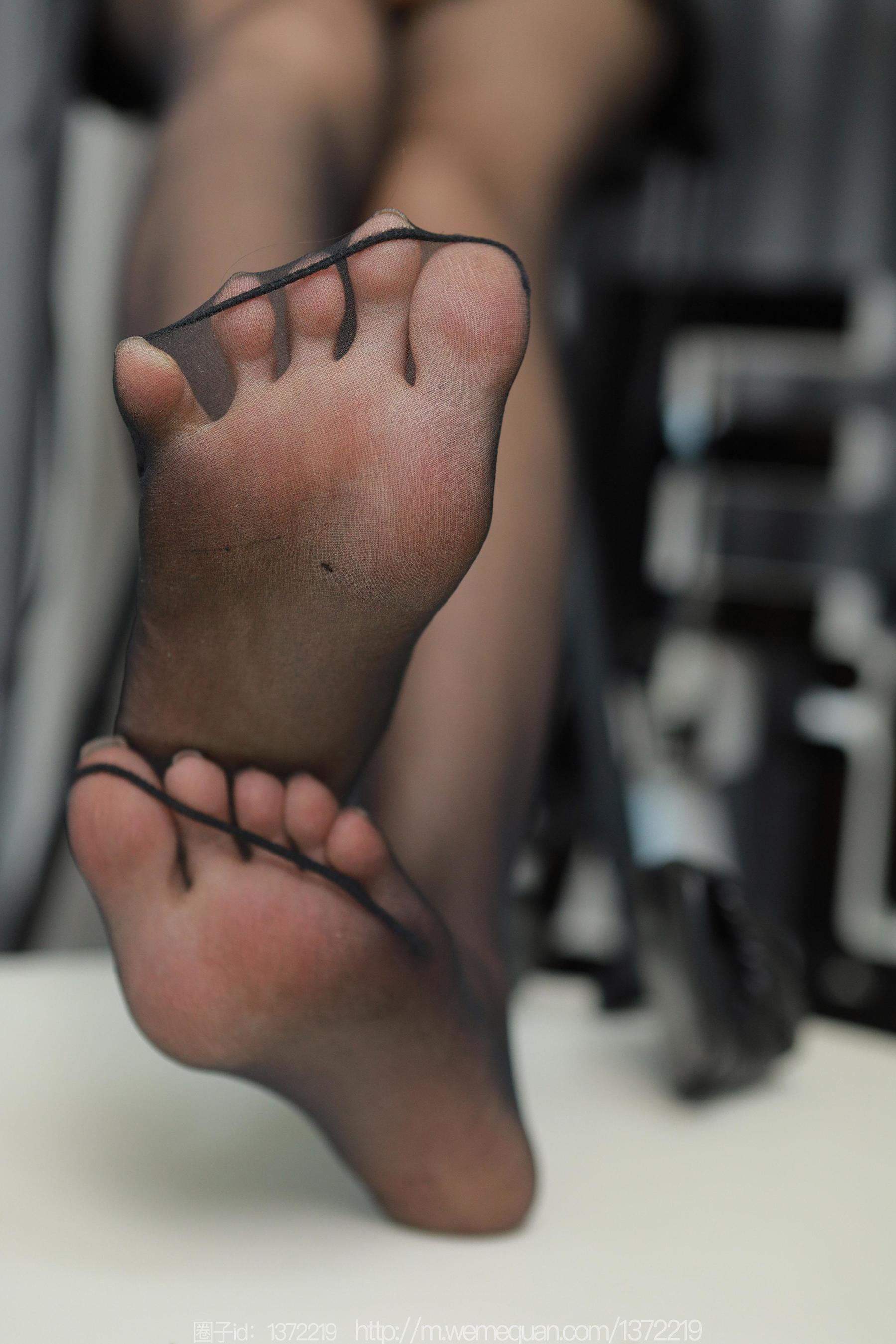 IESS异思趣向 - 模特： 美子 《灵活走位》（75P）