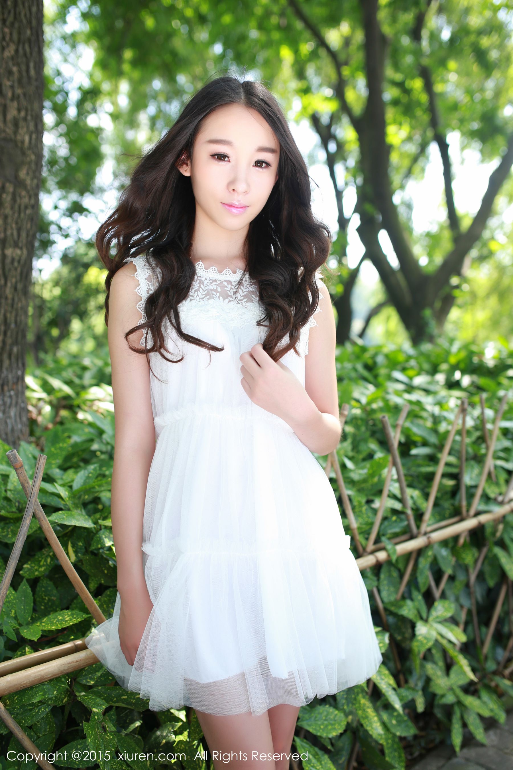 梓萱Crystal《小清新外拍~ 野外露出》 [秀人网XiuRen] No.371（44P）