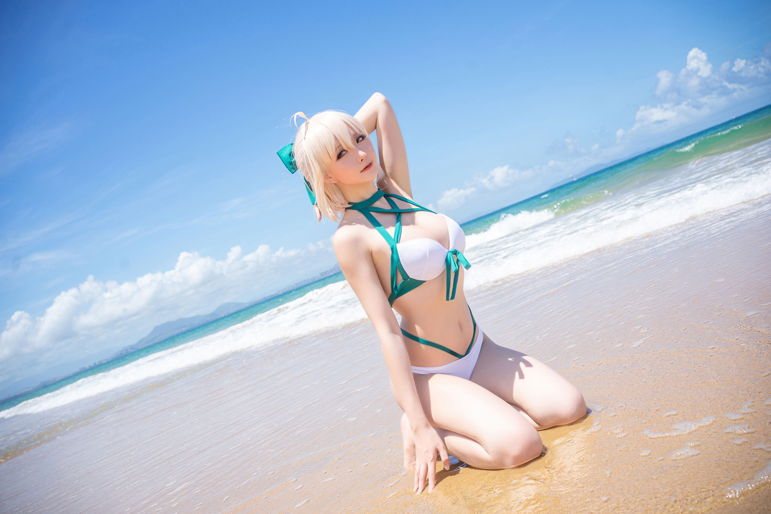 [COS福利] Coser小姐姐星之迟迟 - 秘密花园 冲田总司泳装（14P）