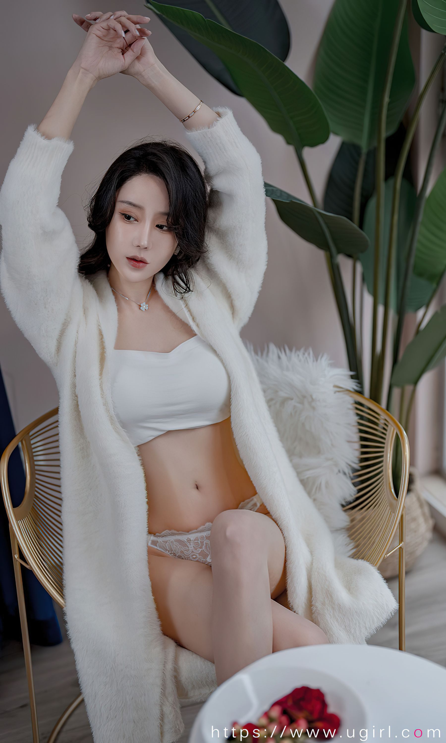 [Ugirls]爱尤物 No.2615 梦海深处 模特合辑何周周（34P）-爱变色