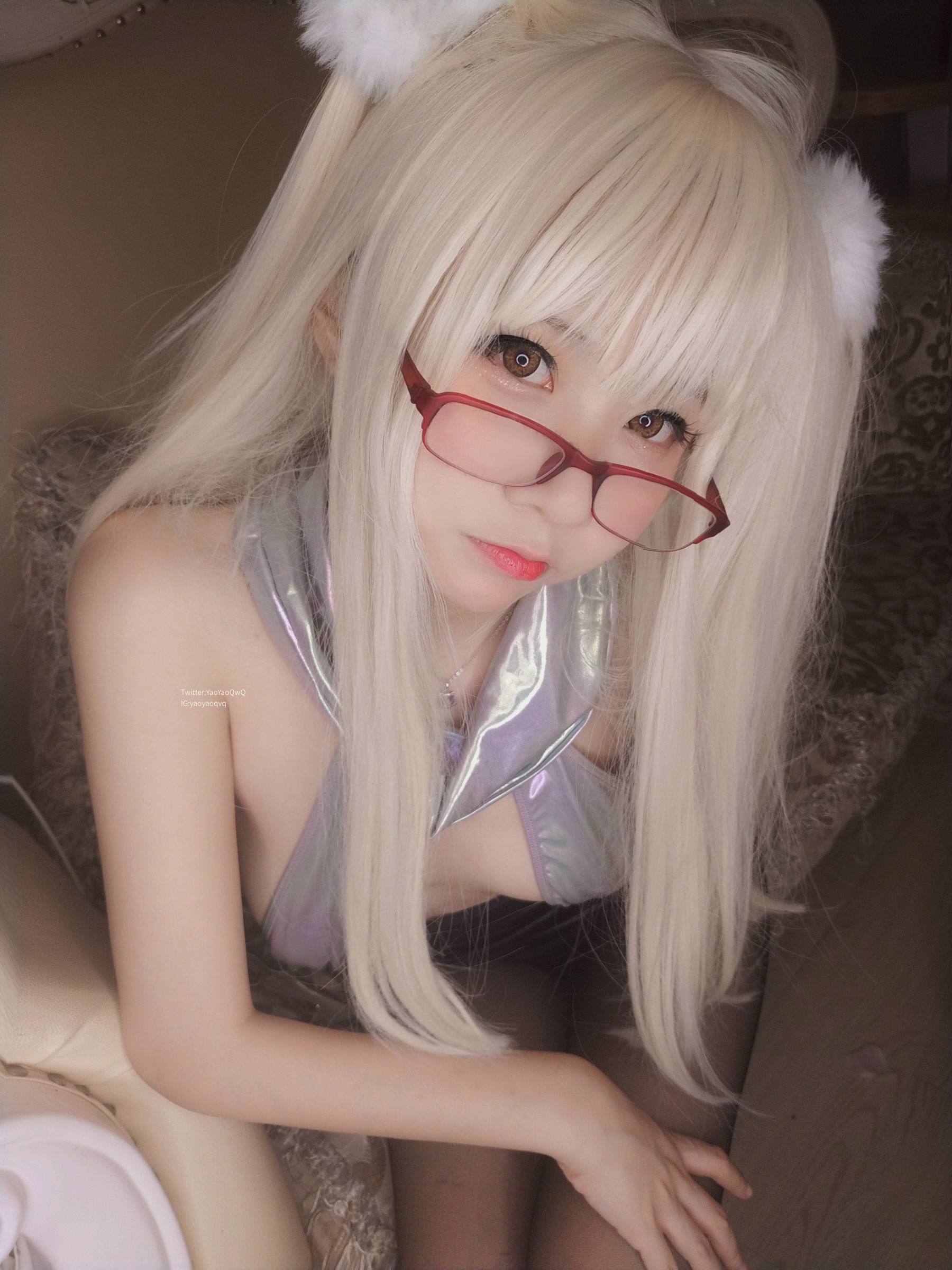 [网红COSER] 萌妹子Coser摇摇乐yoyo - 黑色长筒袜（111P）