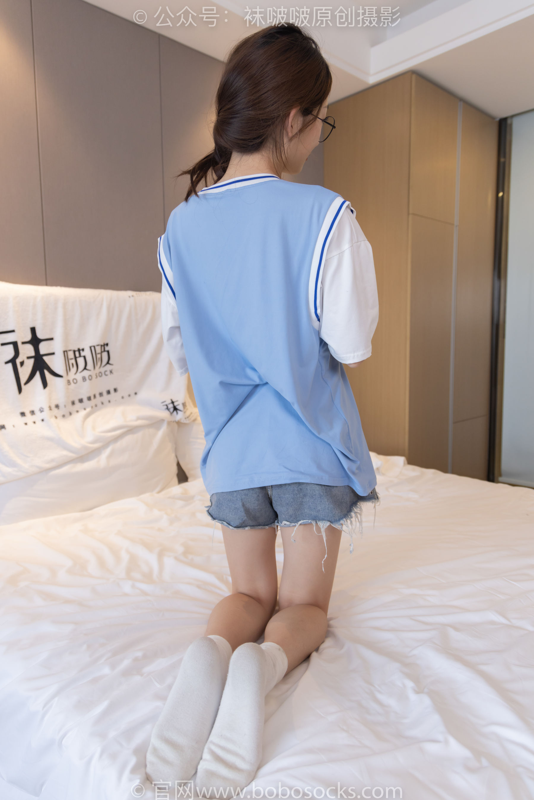 BoBoSocks袜啵啵 No.217 小沫-高跟鞋、皮鞋、短肉丝、自然穿脏白棉袜（150P）