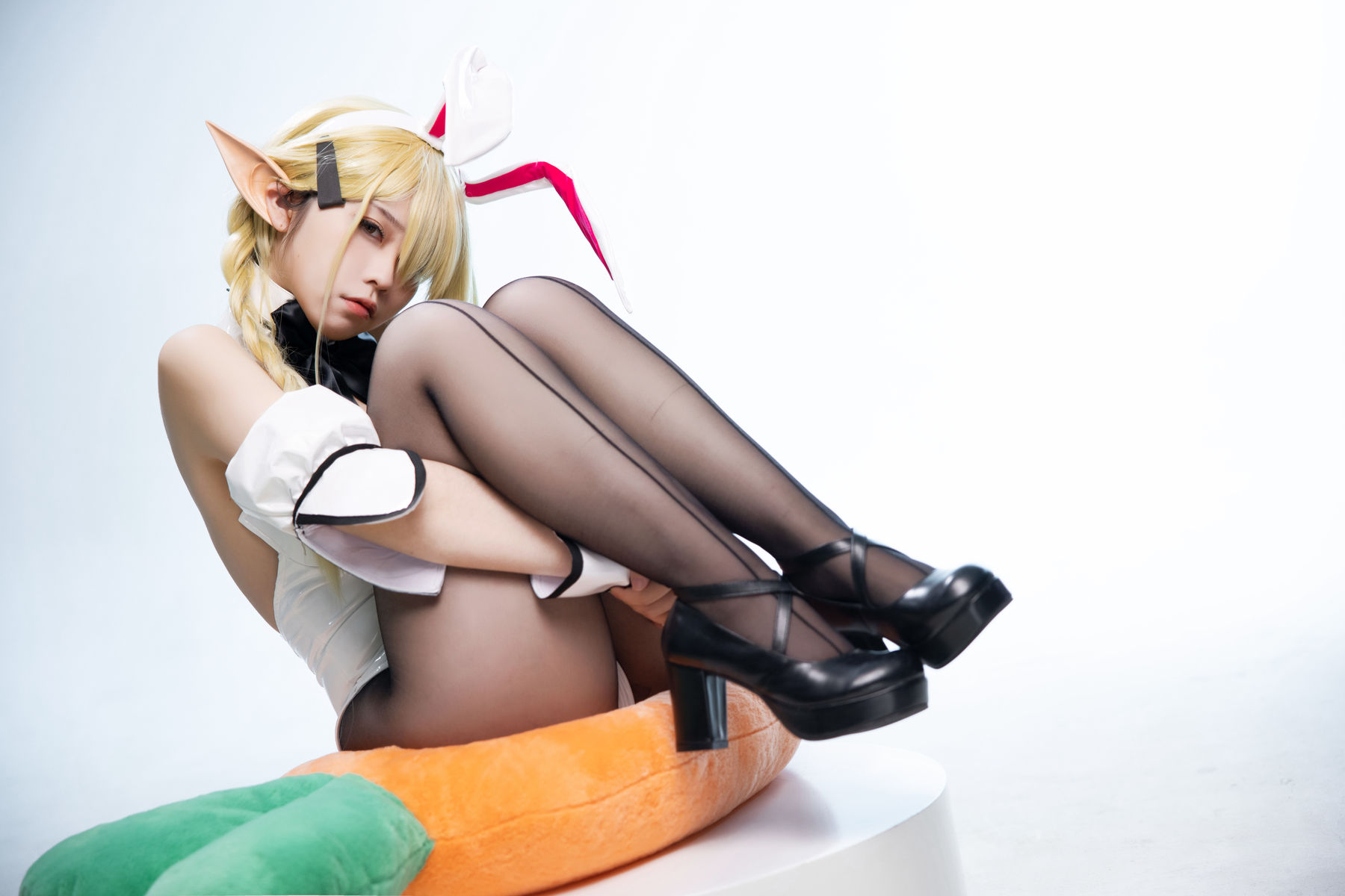 动漫博主G44不会受伤 - 水兰儿兔女郎（31P）