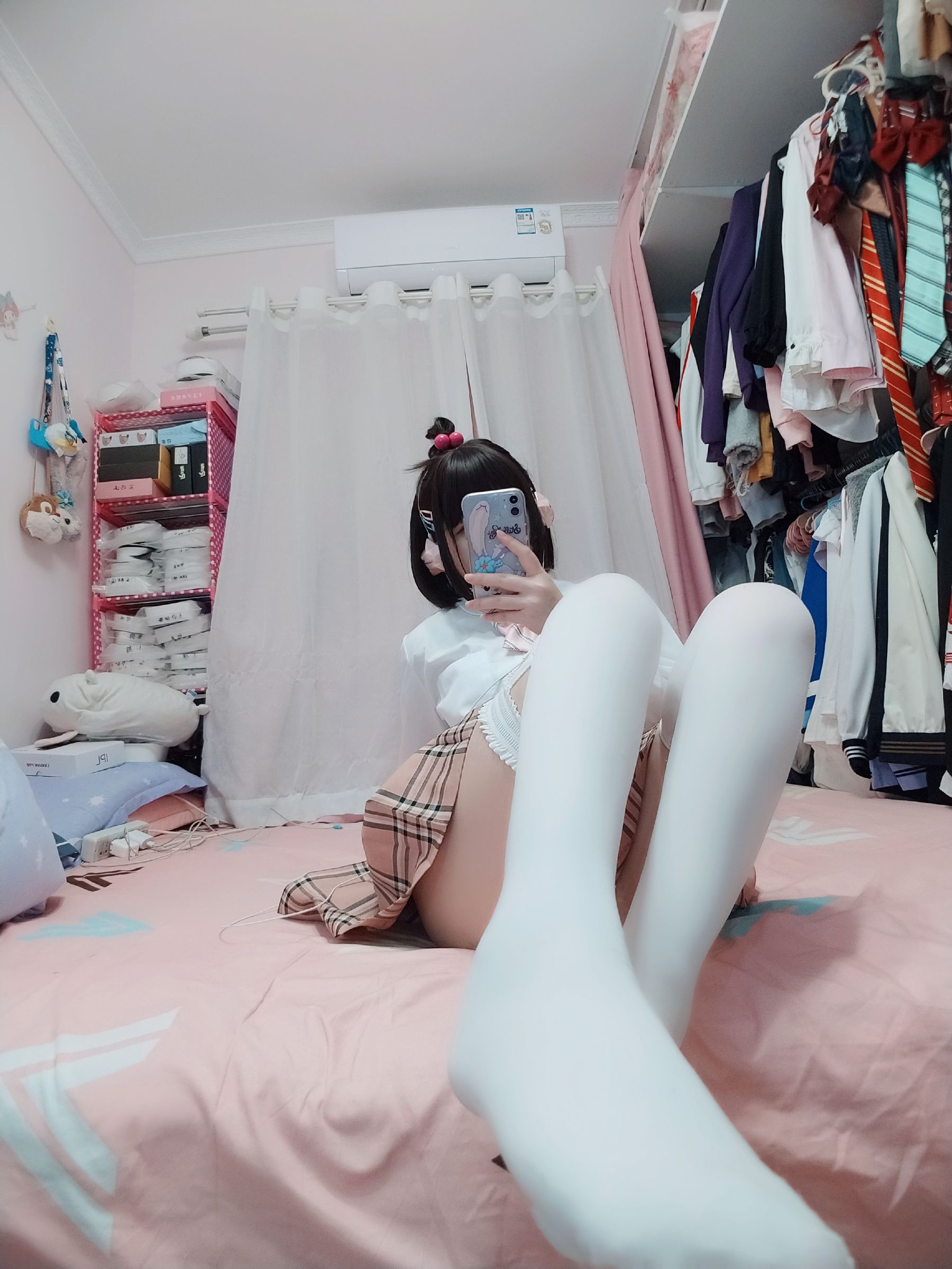 [COS福利] 二次元美女古川kagura - 白丝JK（41P）