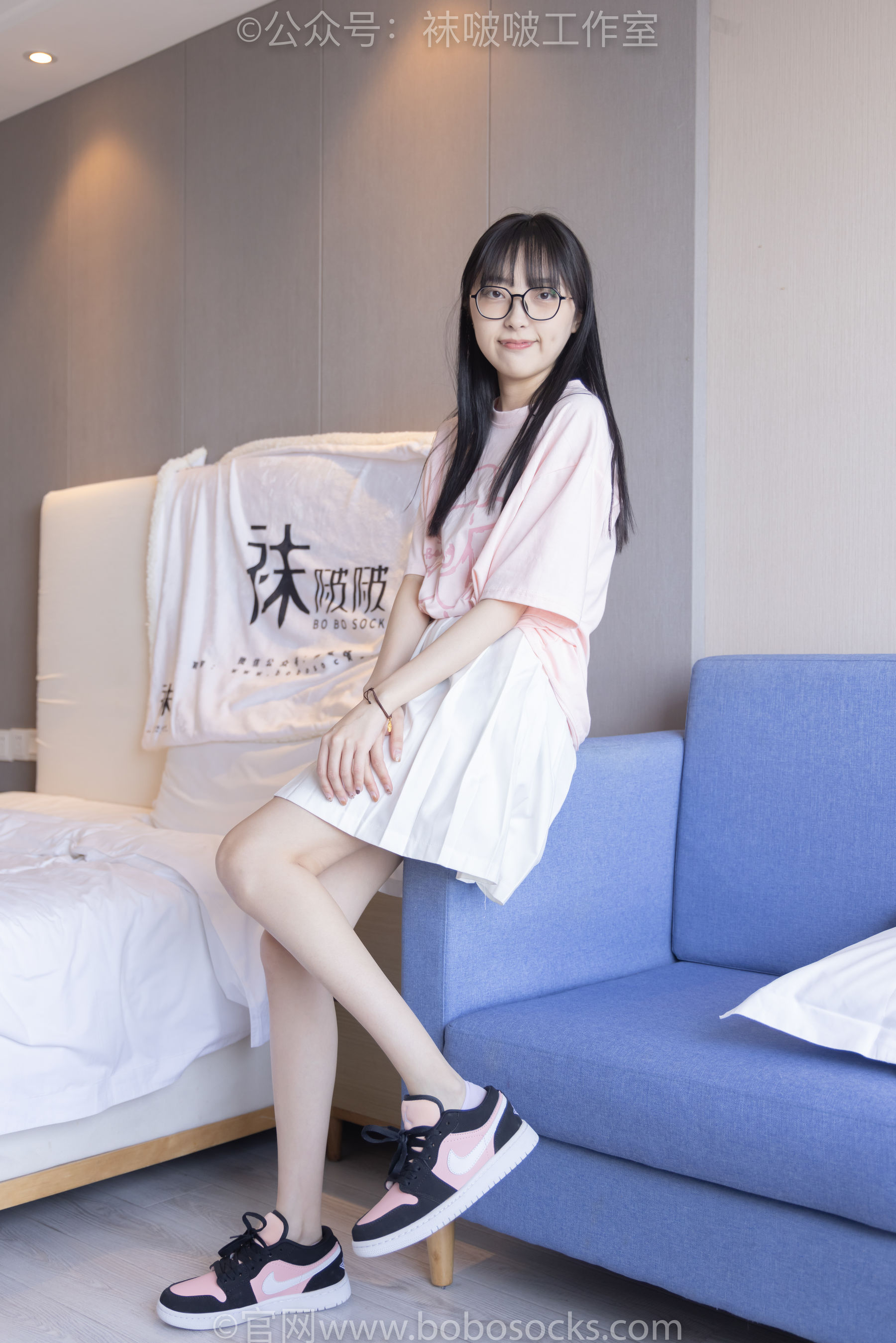 BoBoSocks袜啵啵 No.091 稚予-板鞋、淡粉色船袜、黑色船袜、裸足（148P）