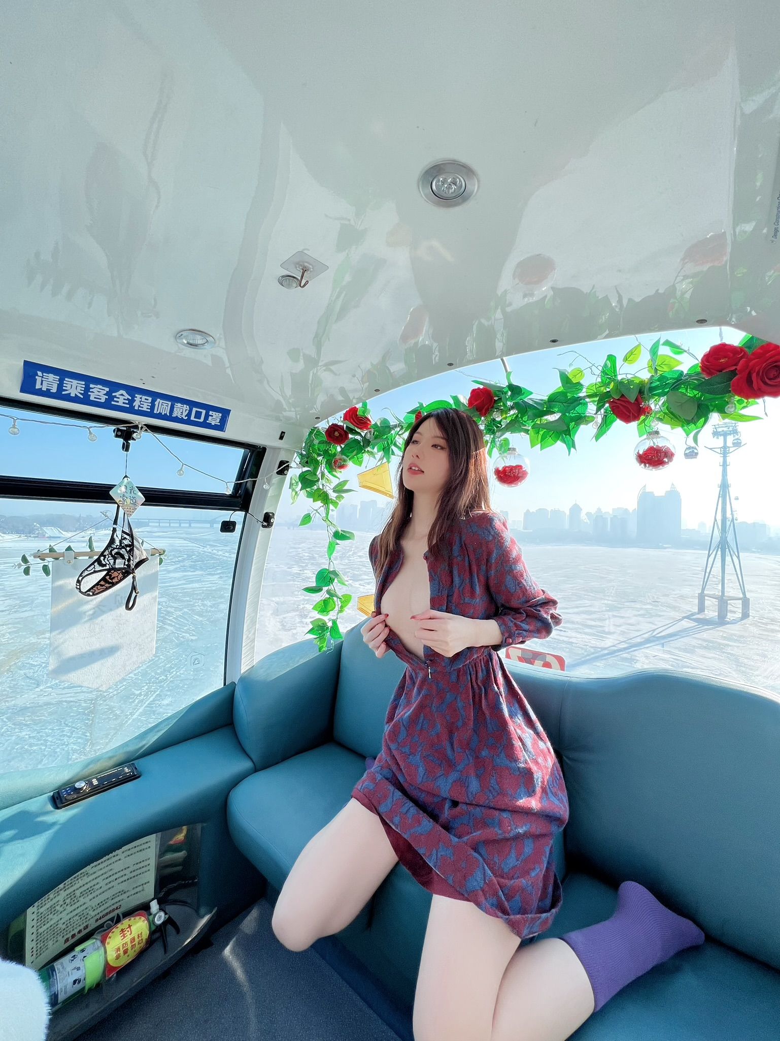 美女模特Azhua19970(阿朱啊) -   缆车（9P）