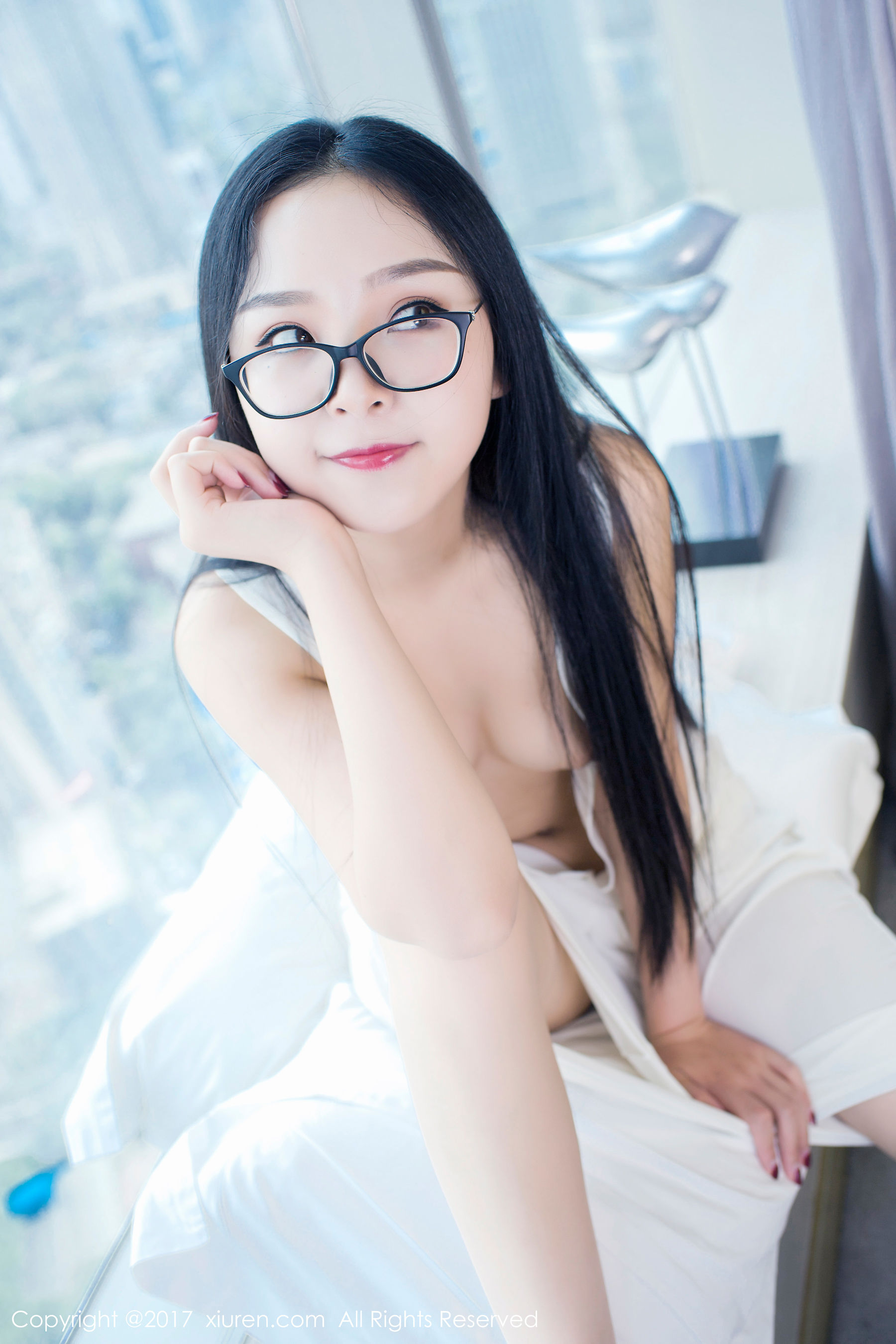 智齿小模特@花花李《深V连衣裙+死库水》 [秀人网XIUREN] No.772（59P）