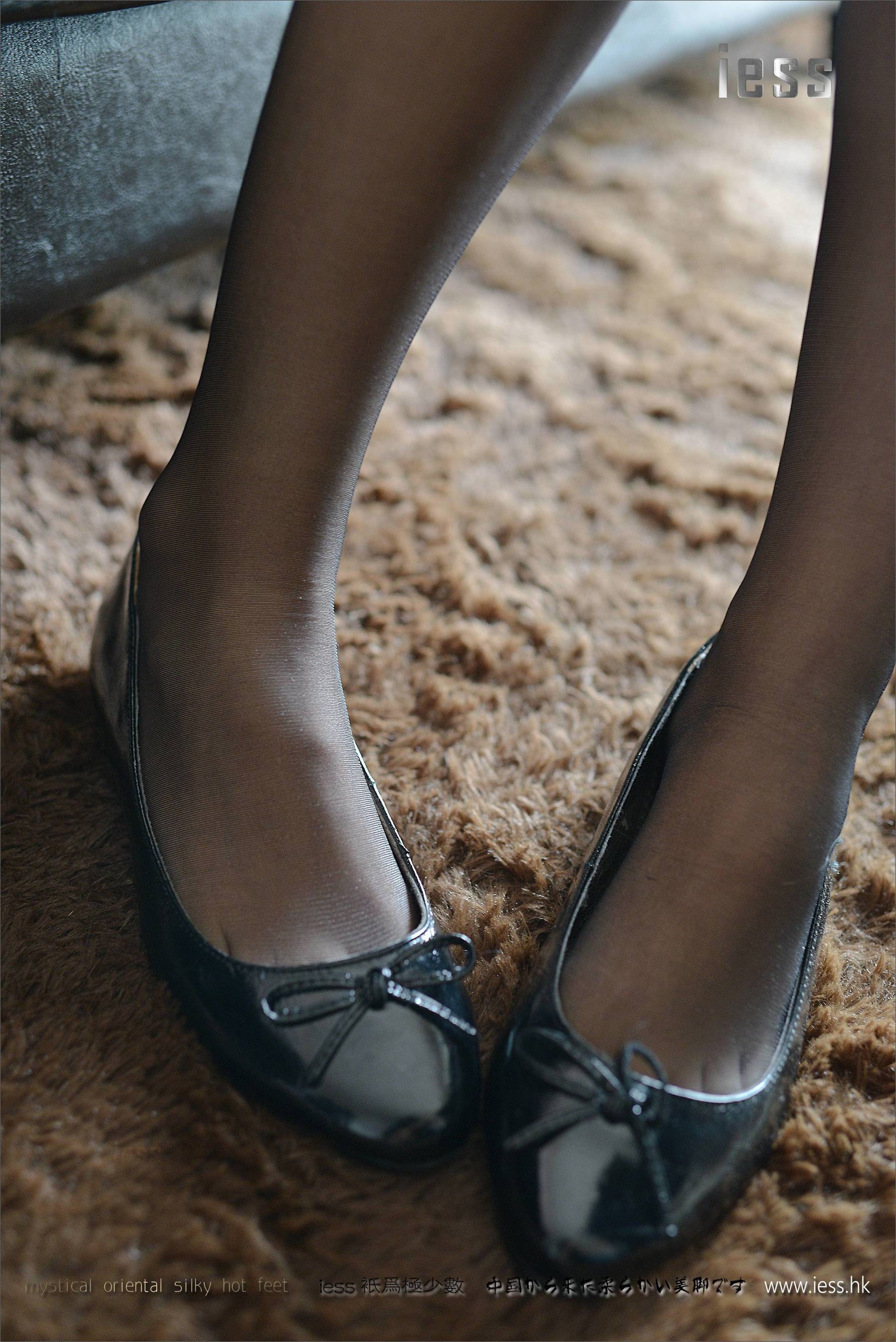 丝享家001 小C 《黑丝平底鞋》[IESS异思趣向]（99P）