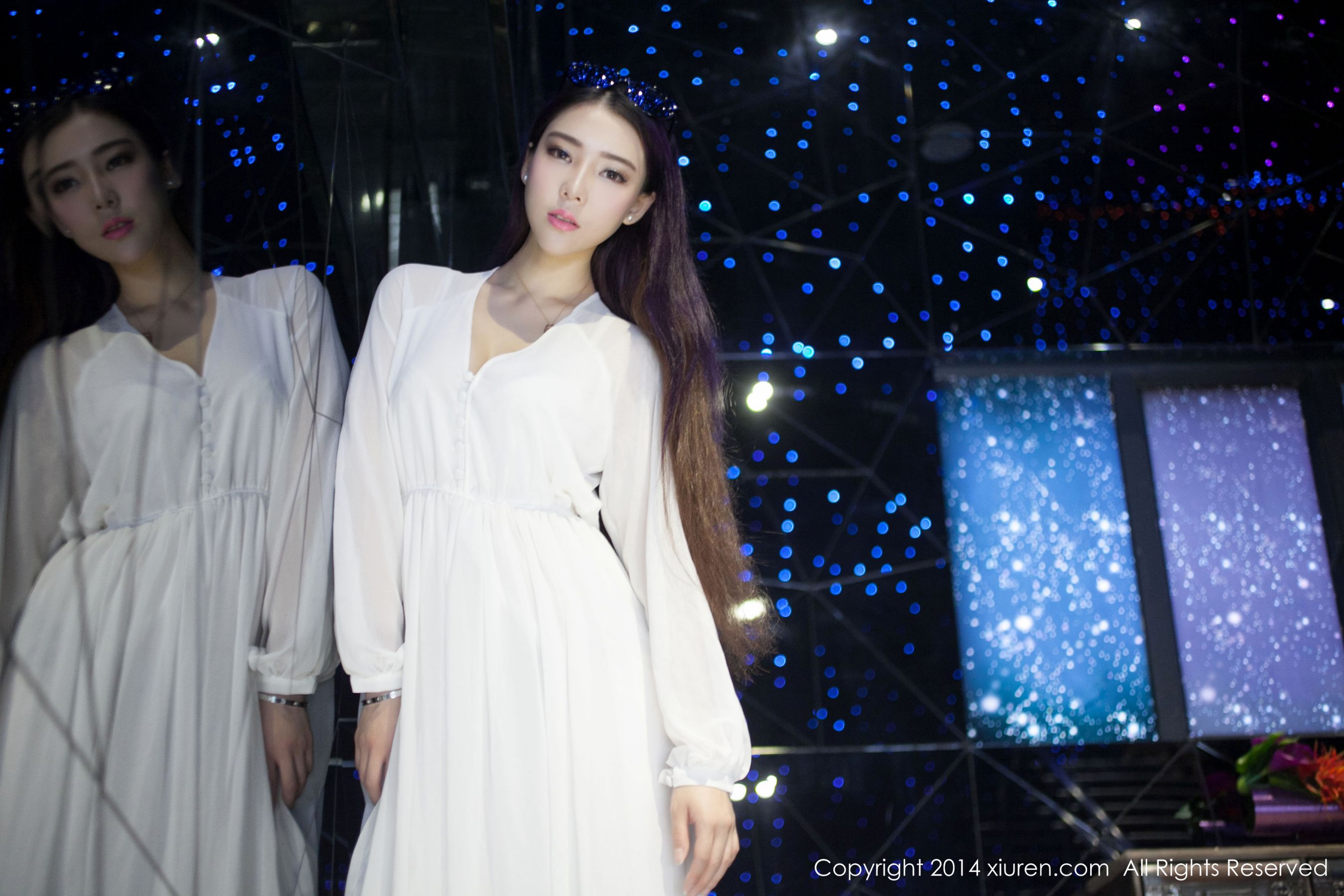 夢娜Vanessa《款款而来的特级女神》 [秀人网XiuRen] No.131（53P）