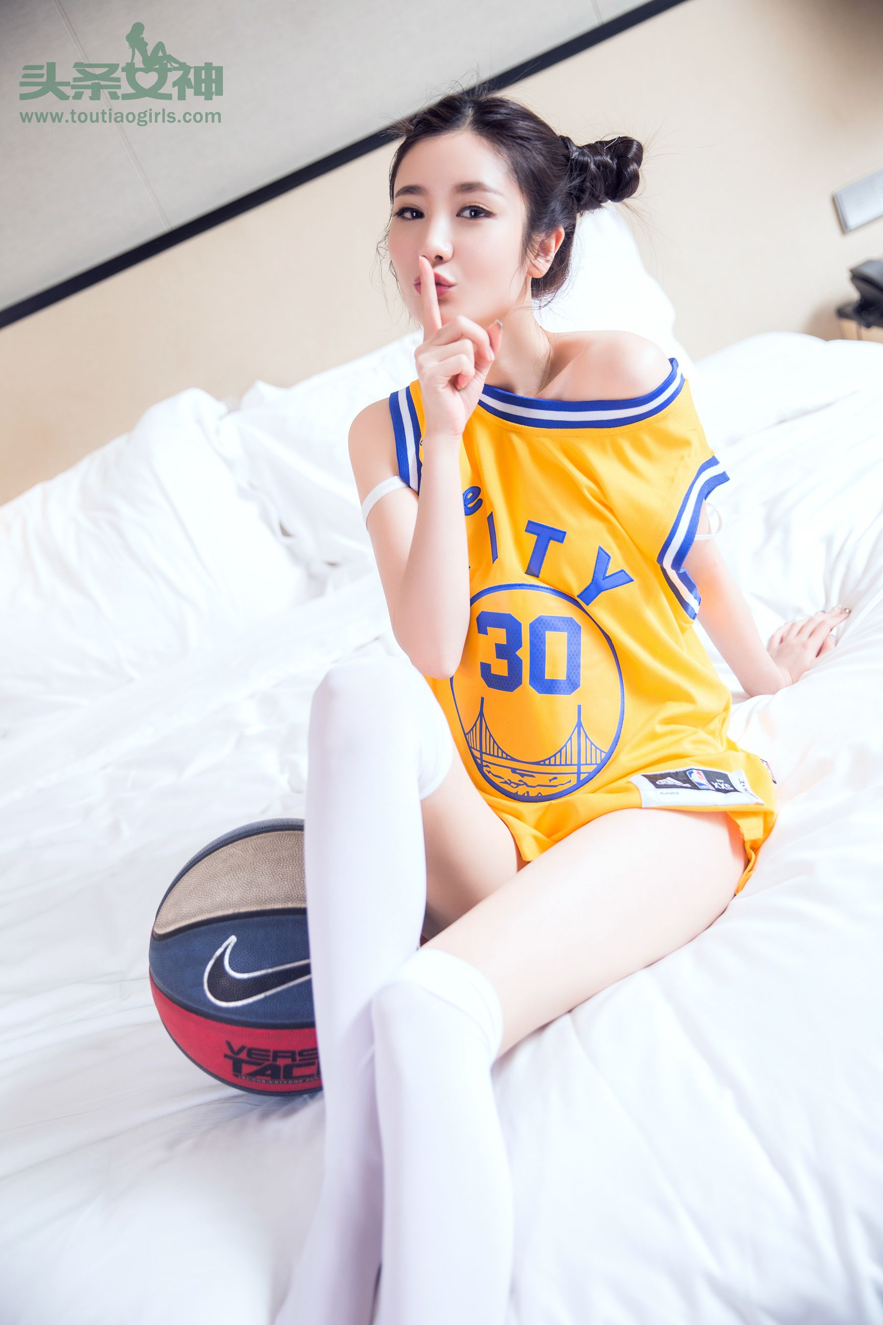 苏凉/小鱼《绝美萌神库司令》 [头条女神]（20P）-爱变色