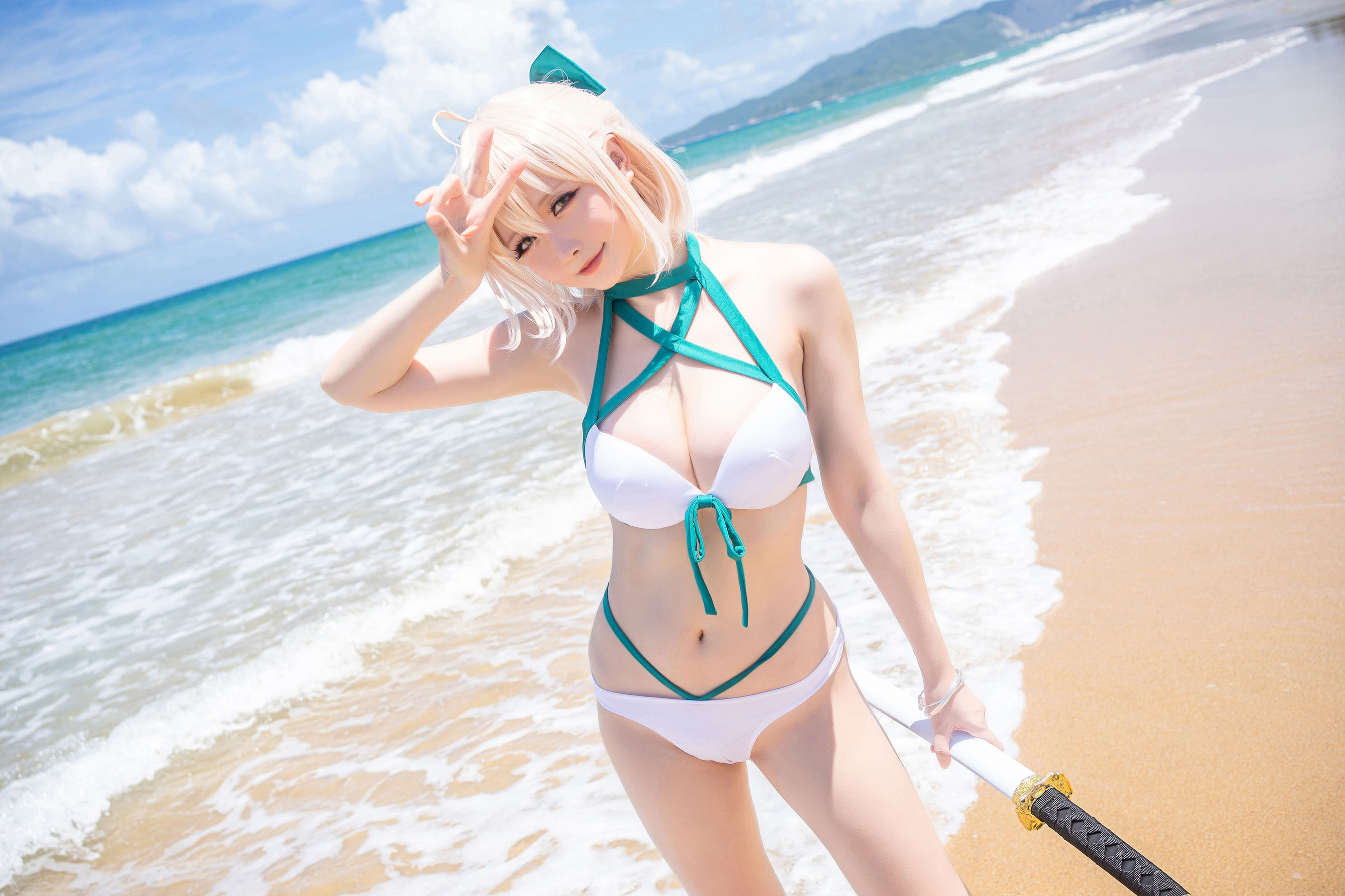 [COS福利] Coser小姐姐星之迟迟 - 秘密花园 冲田总司泳装（14P）-爱变色