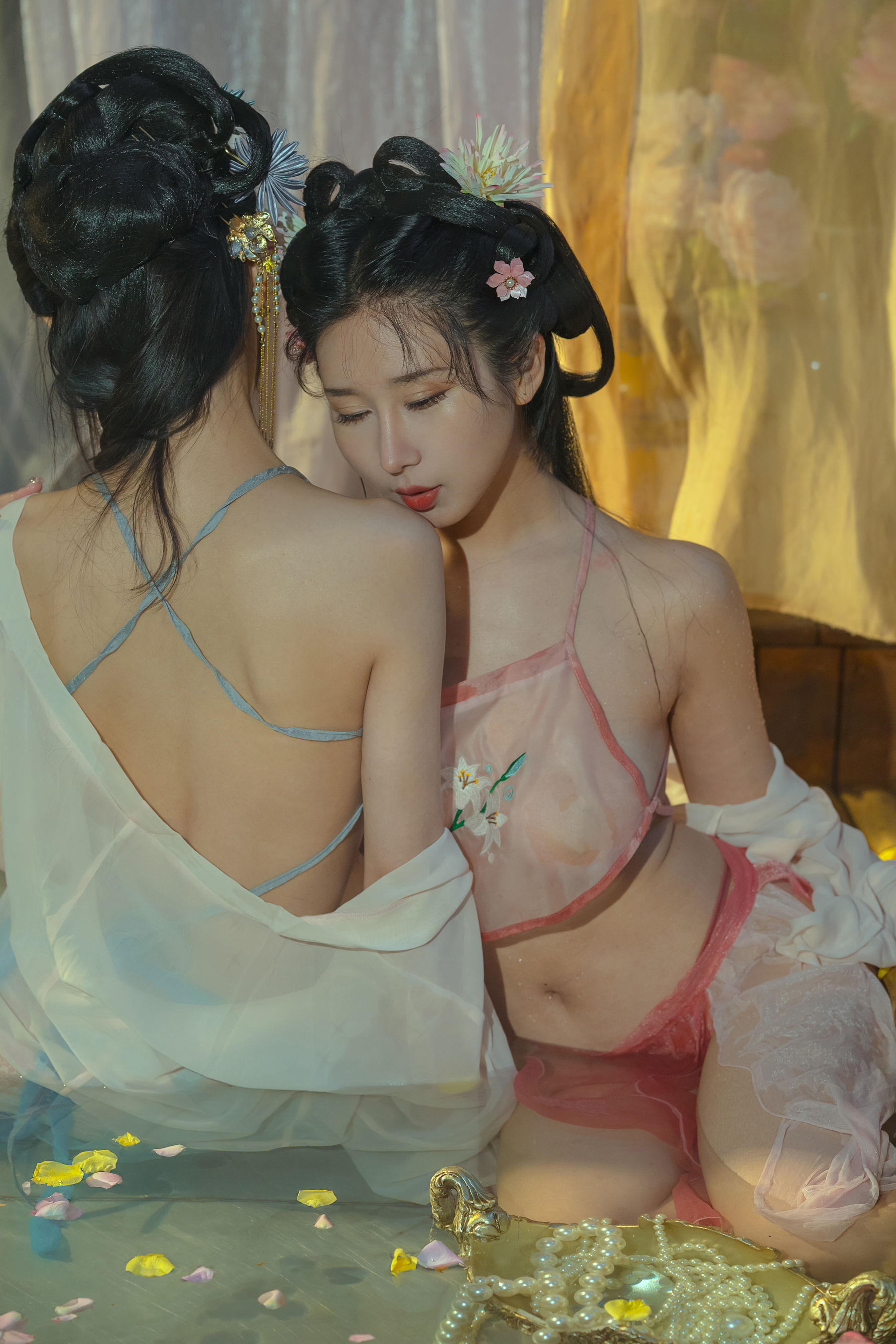 [福利COS] 云溪溪 - 奶桃 水池（34P）