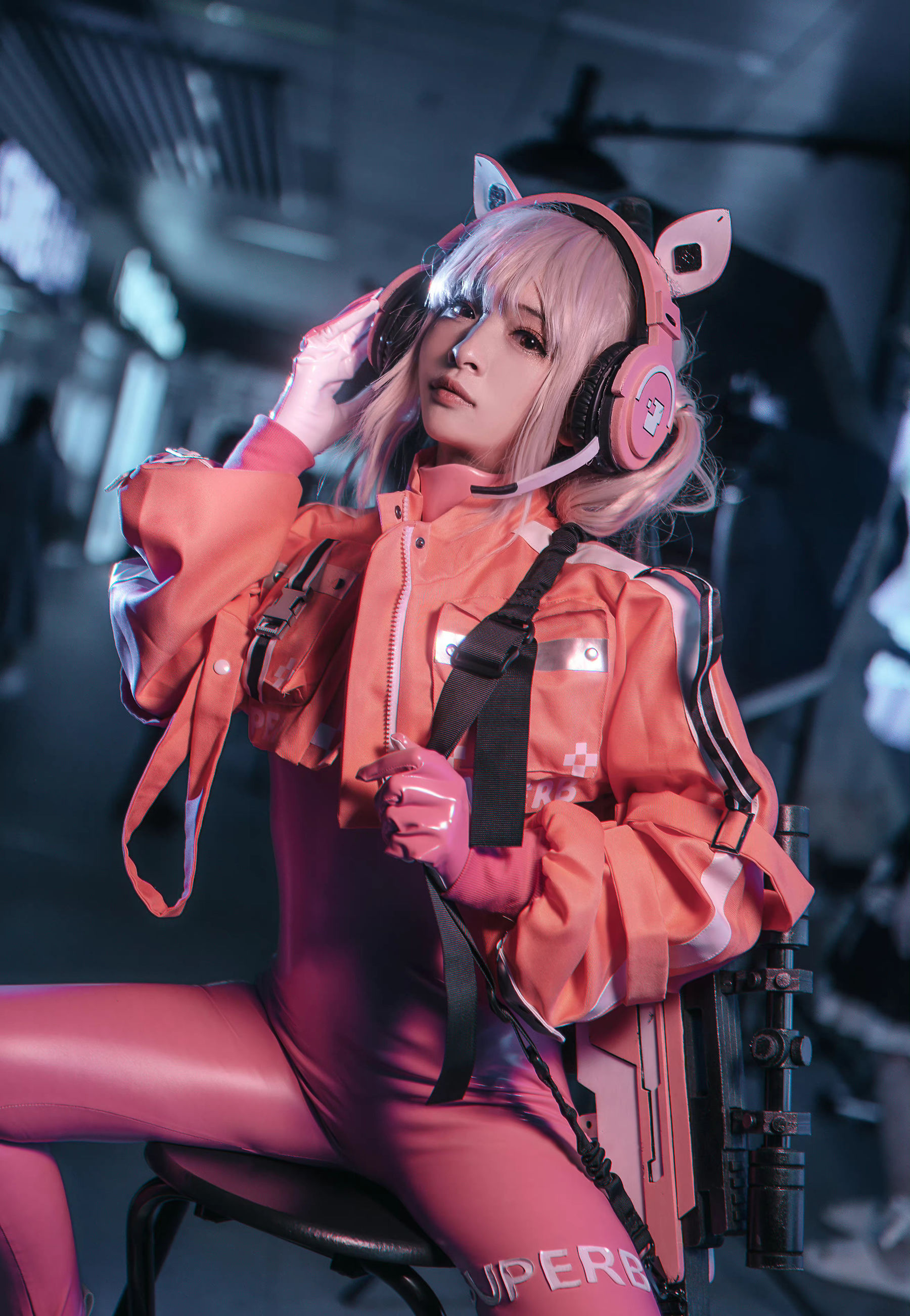 动漫博主九九八XY - 萤火虫漫展 NIKKE 胜利女神 爱丽丝（18P）