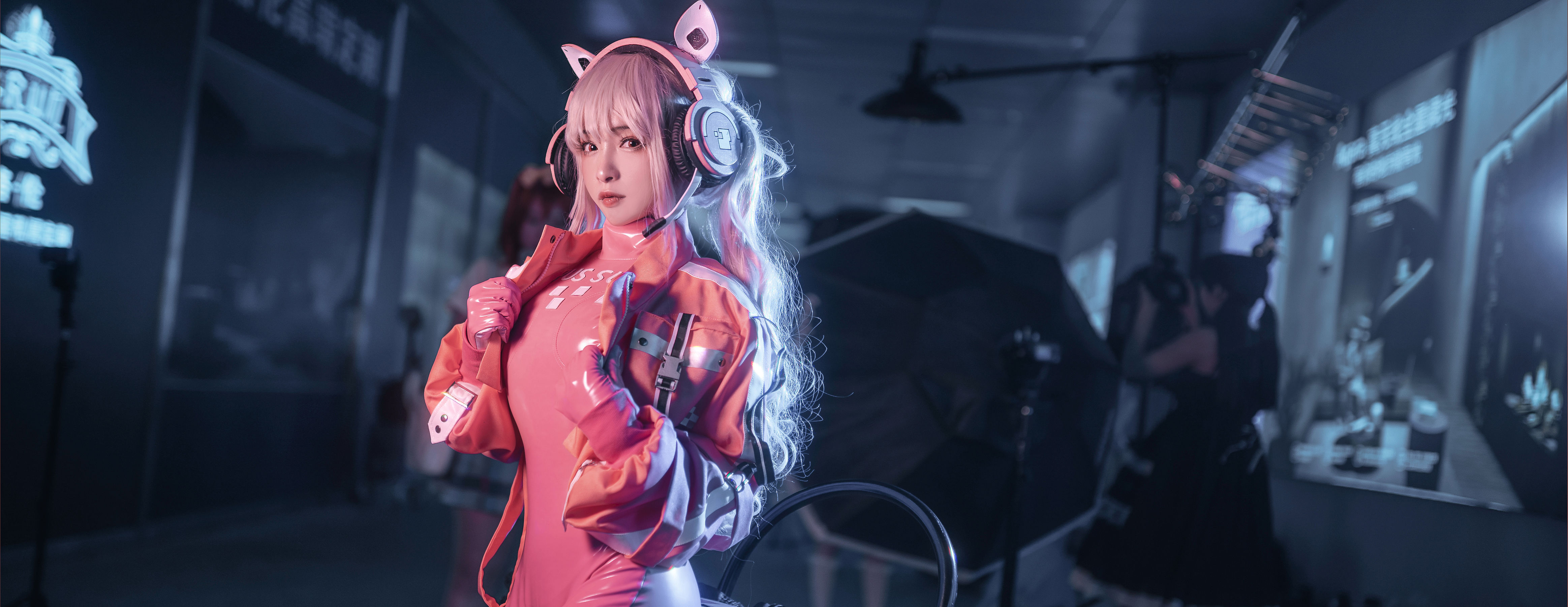 动漫博主九九八XY - 萤火虫漫展 NIKKE 胜利女神 爱丽丝（18P）