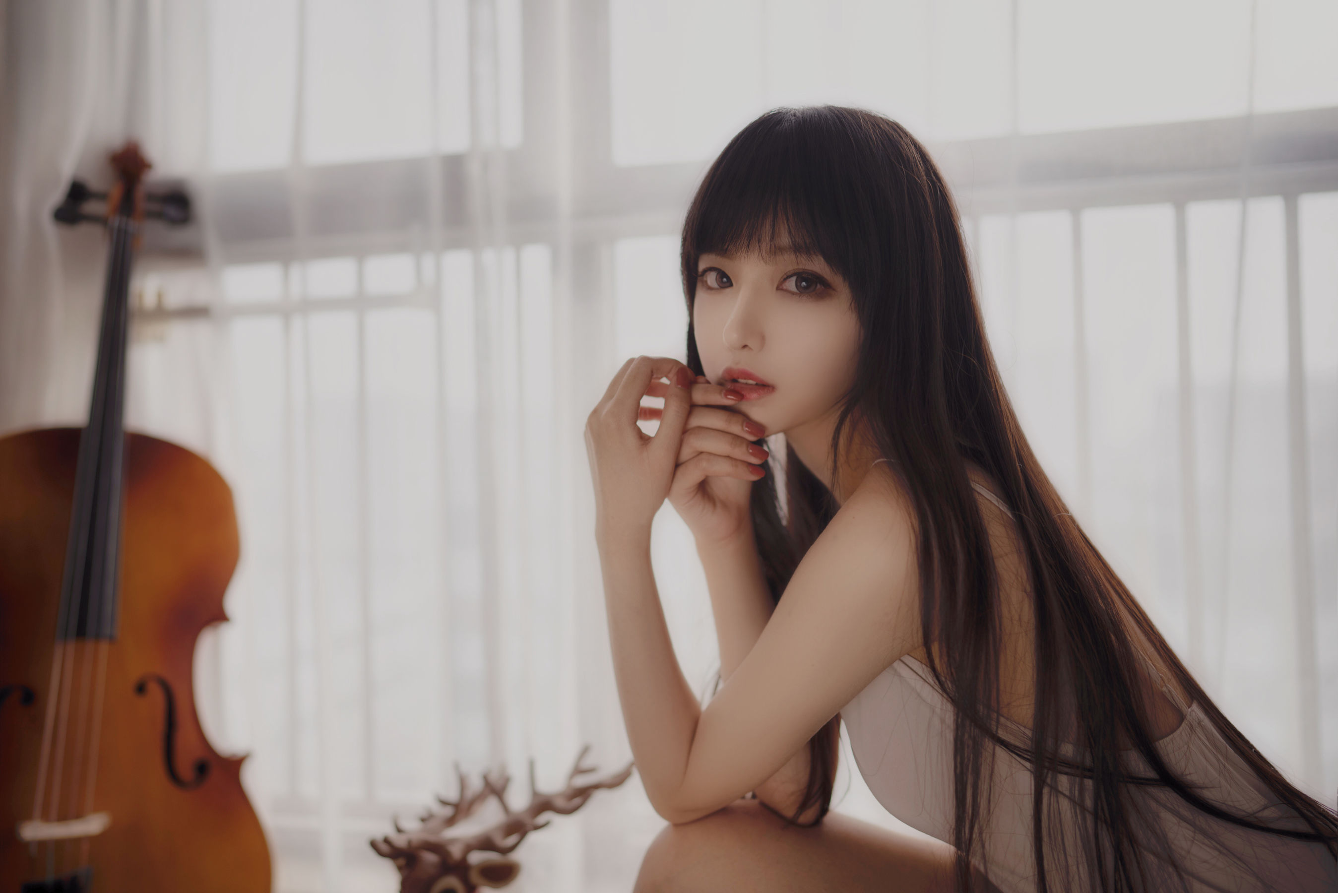 [福利COS] Shika小鹿鹿 - 长发姑娘（21P）