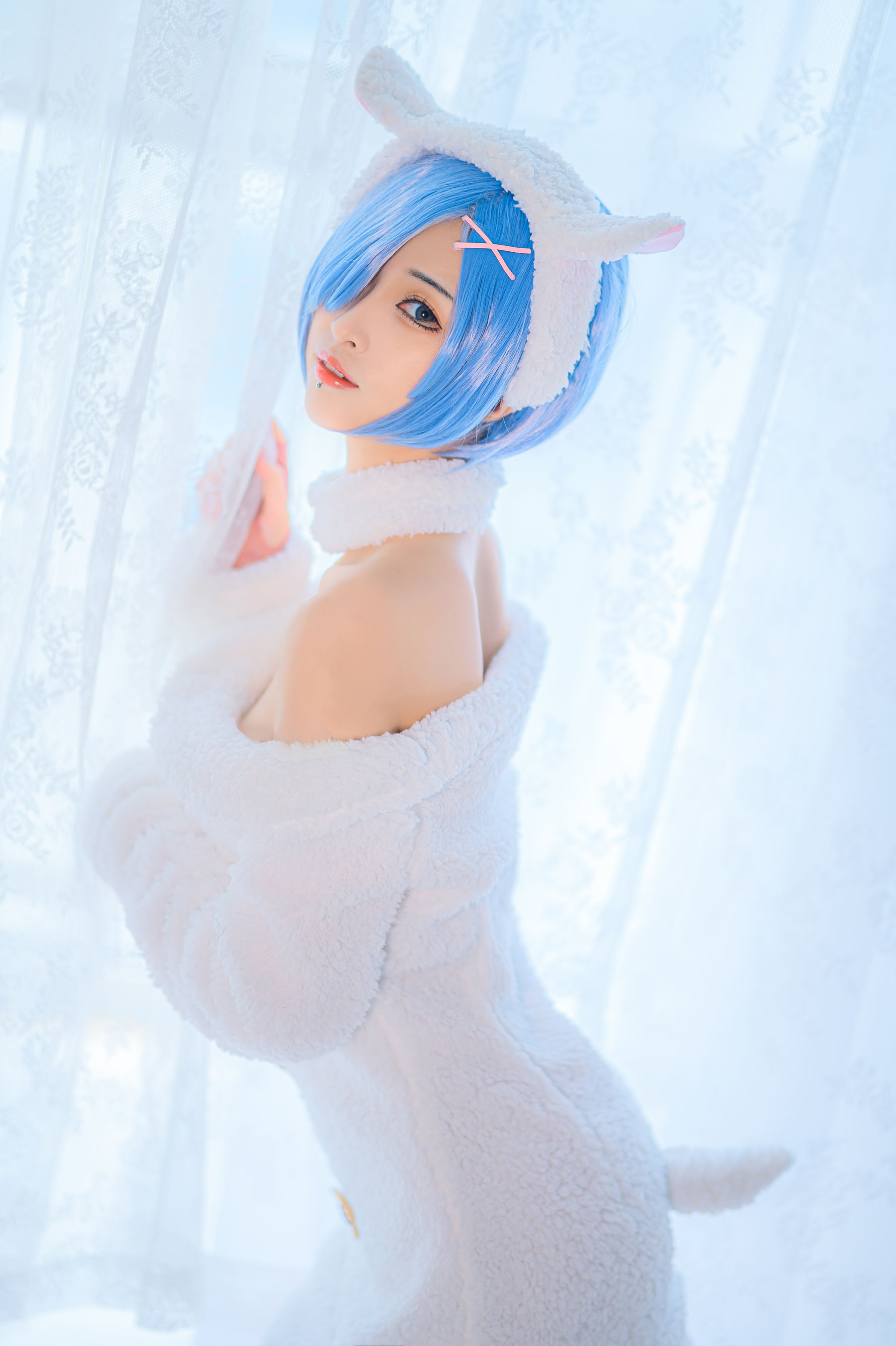 [福利COS] 妹抖青写真 - 蕾姆绵羊（10P）
