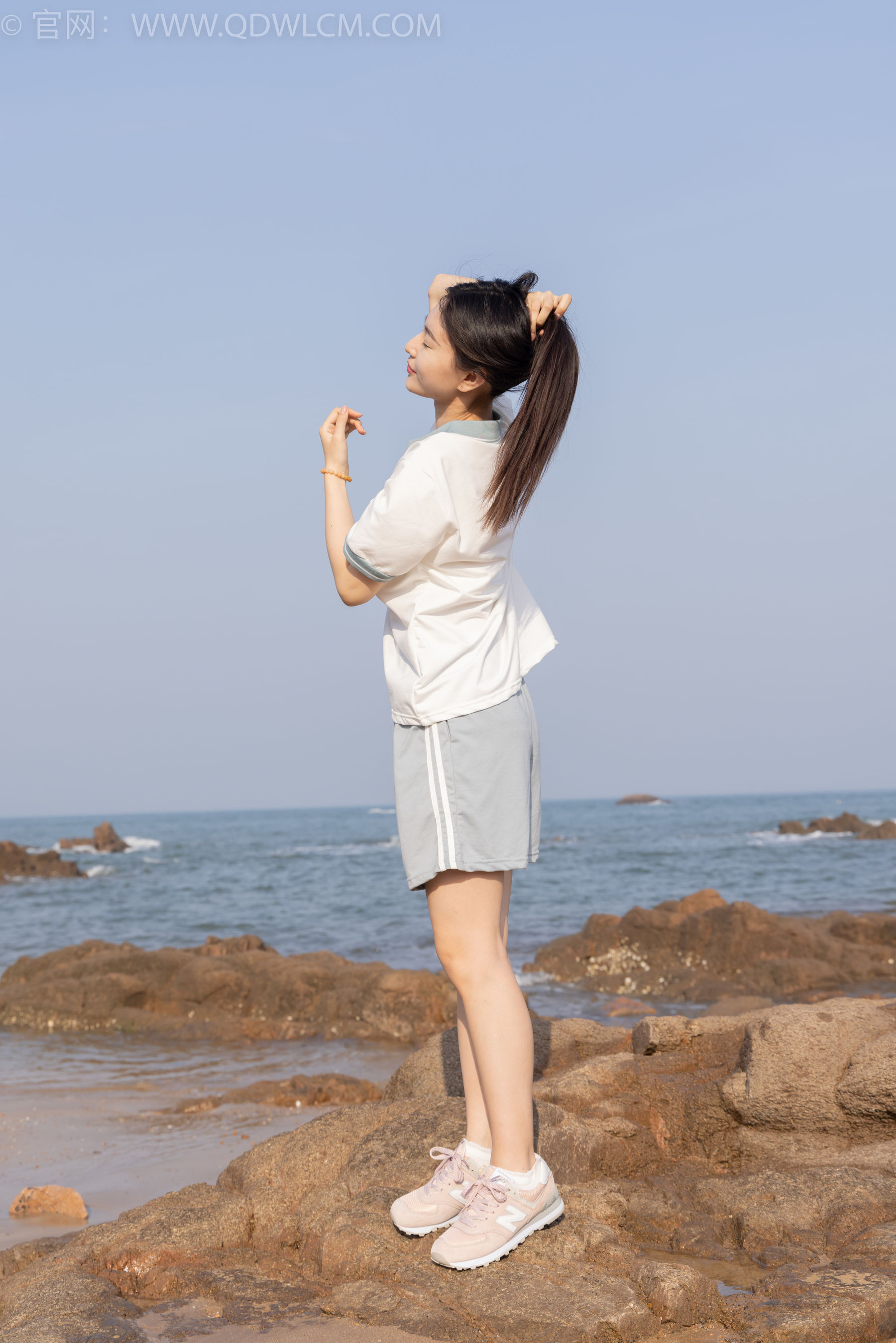 物恋传媒 No.1567 美兔-海边的风（148P）