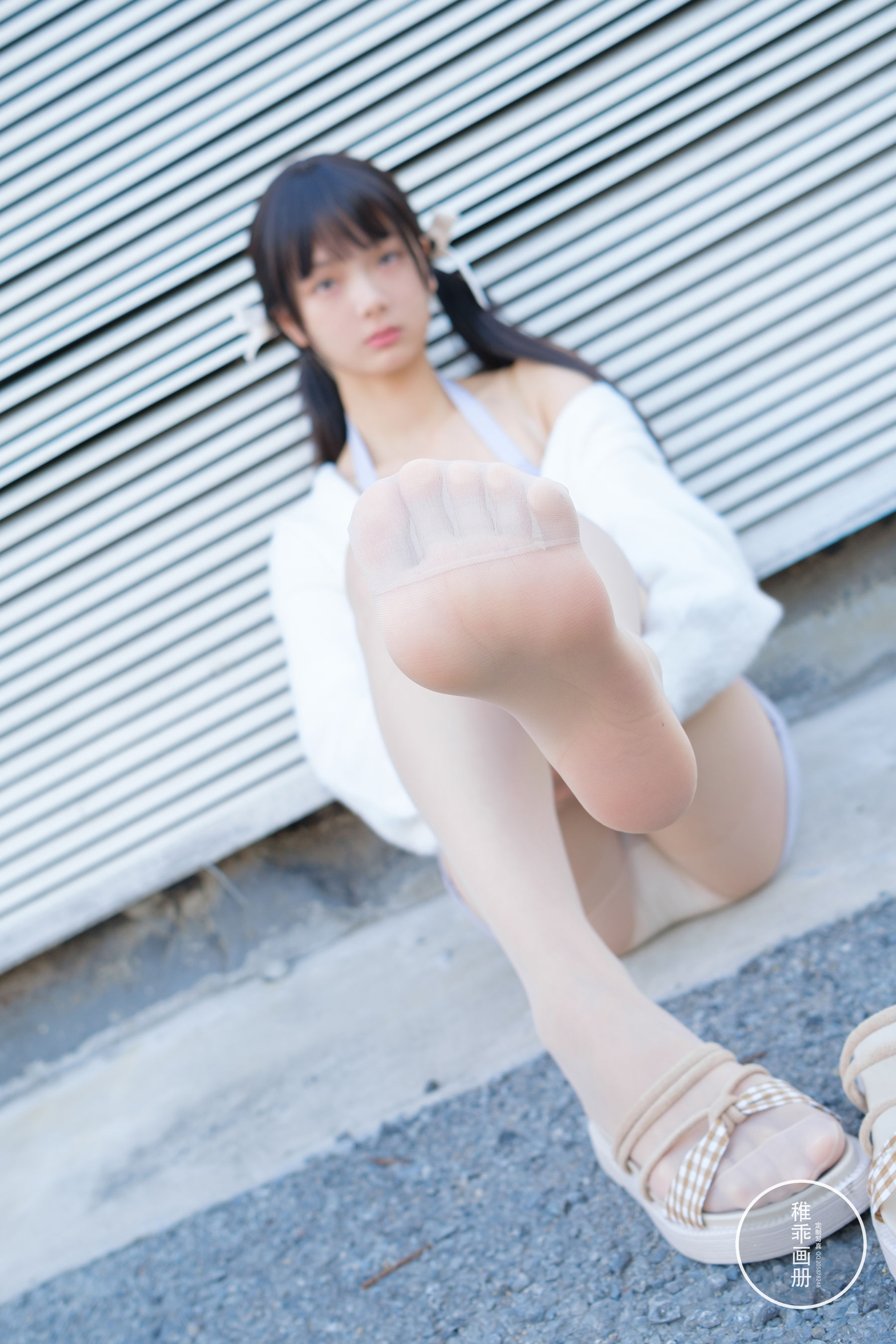 [福利COS] 柴系小乖(稚乖画册) - 夜夜 天台停车场肉丝 Lolita（83P）