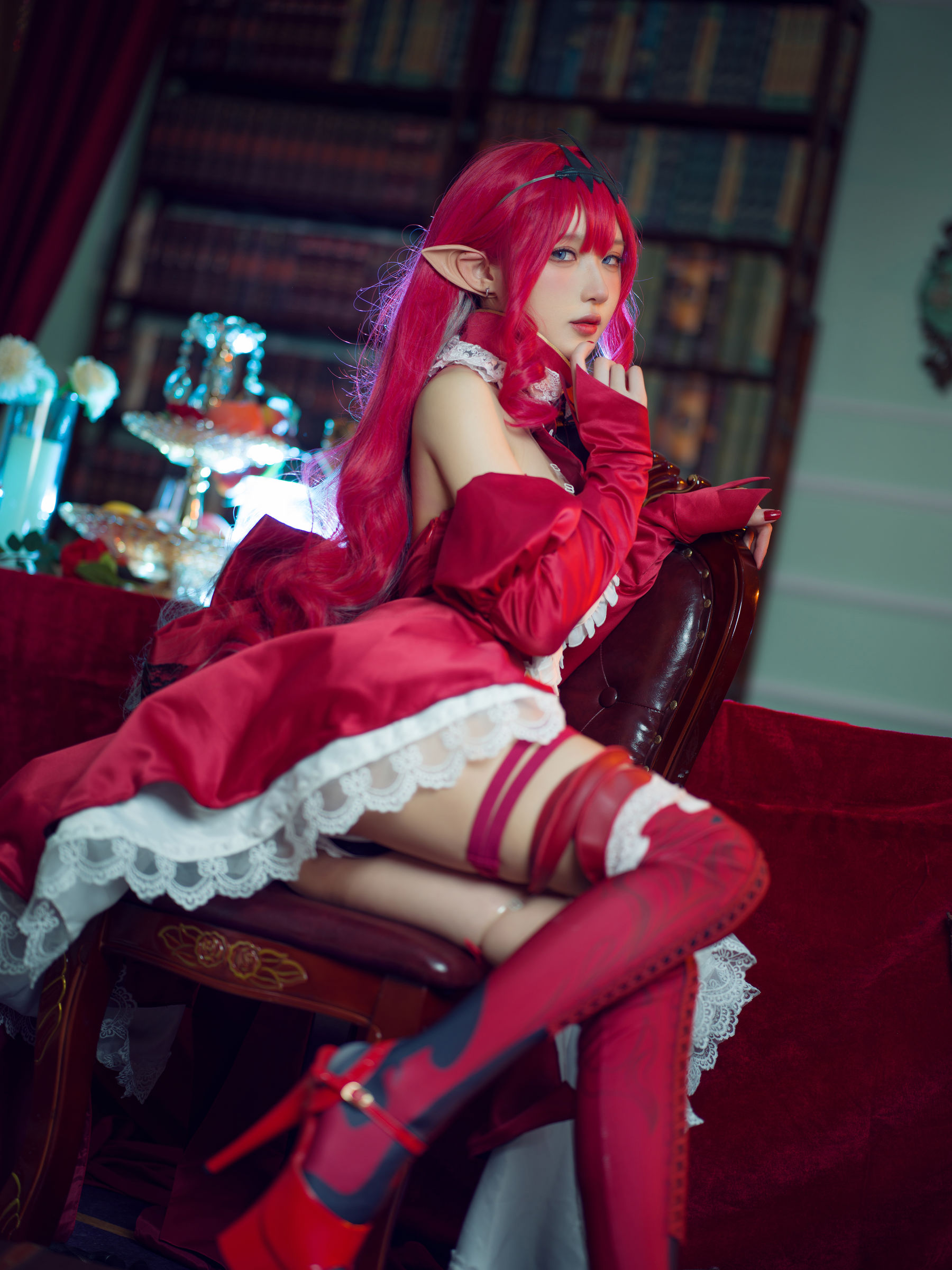 [福利COS] 动漫博主阿包也是兔娘 - FATE妖精骑士崔斯坦（34P）