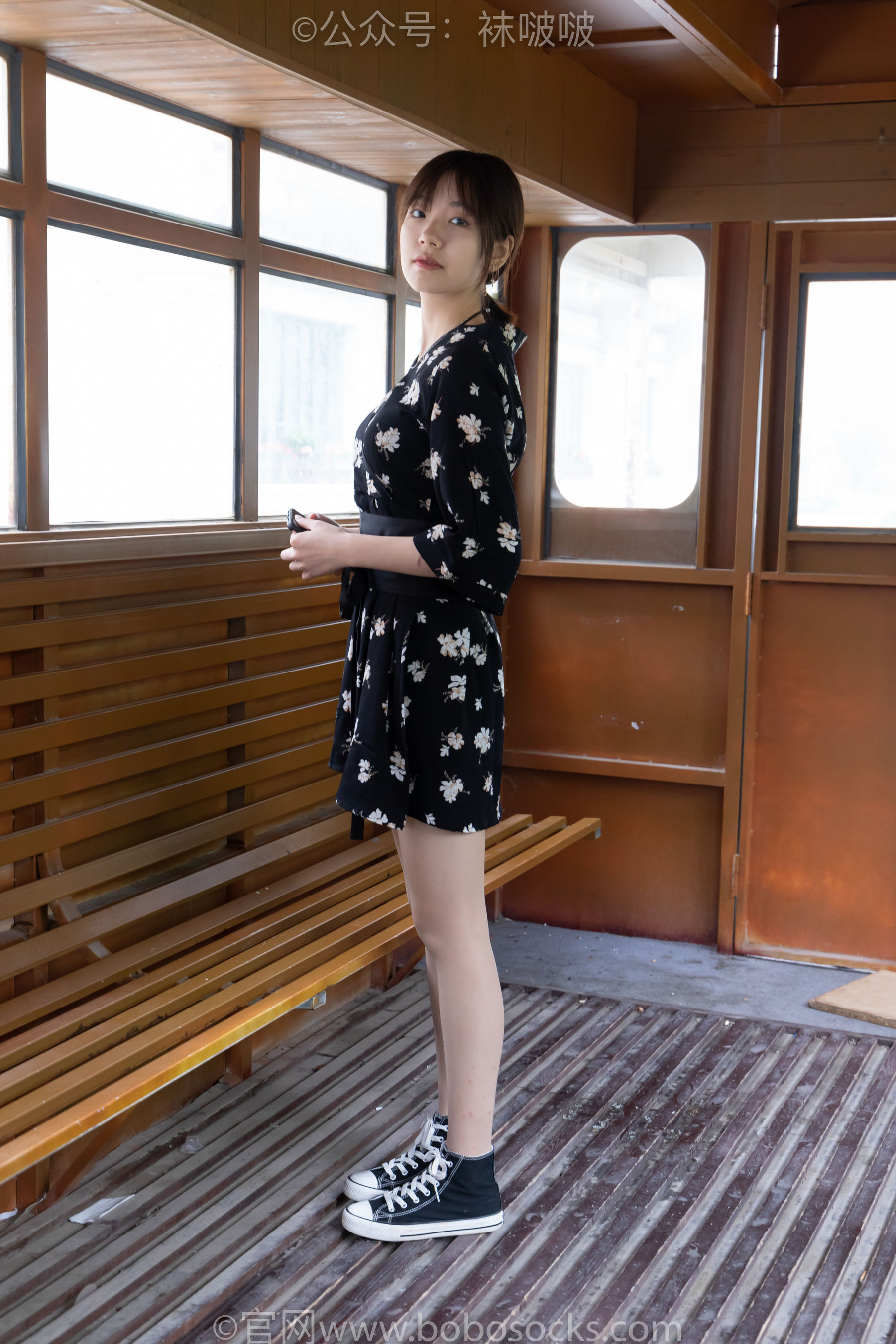 BoBoSocks袜啵啵 No.013 小甜豆-匡威帆布鞋、浅灰色短棉袜、肉丝（132P）