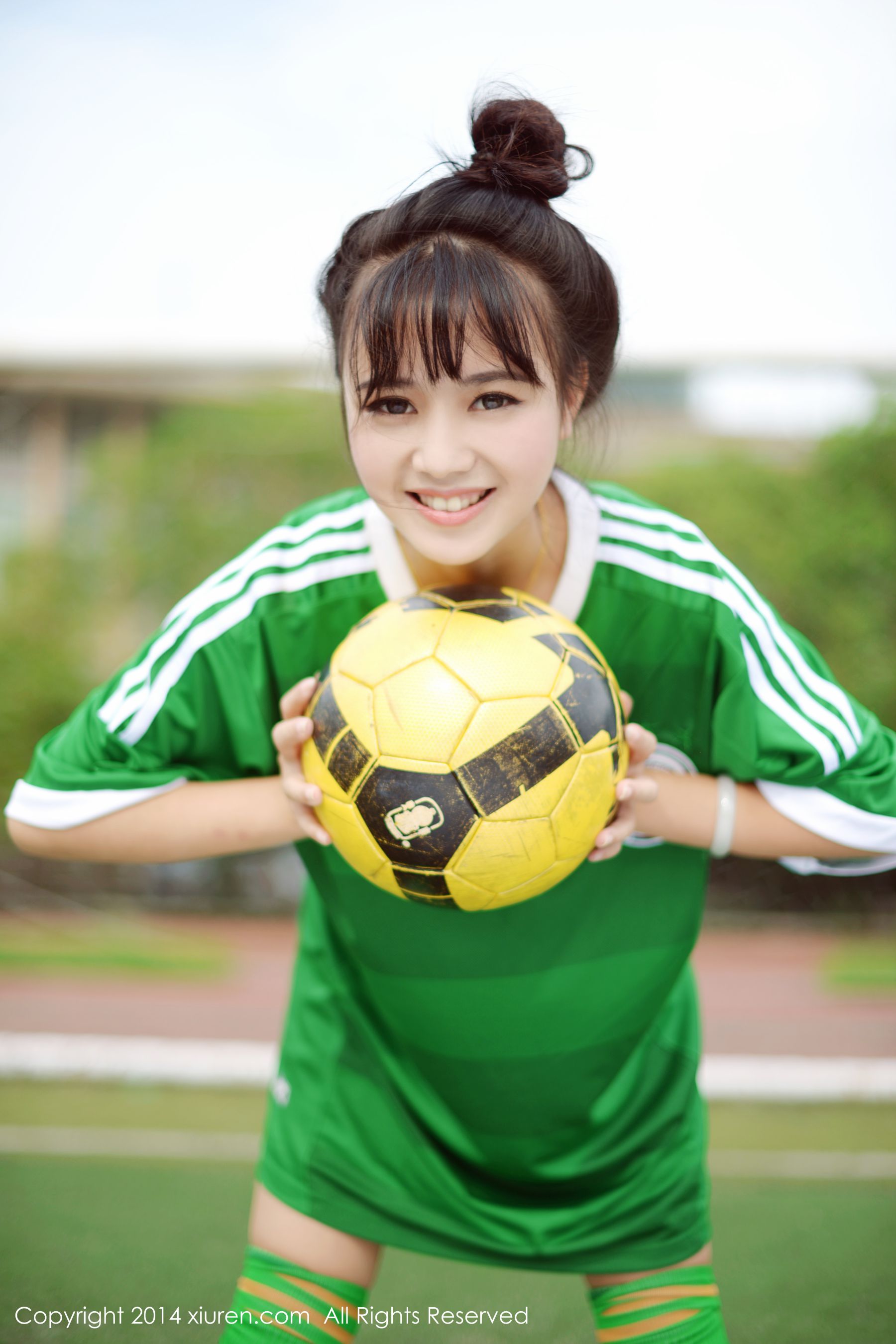 toro羽住《小清新系列》 [秀人网XiuRen] No.170（40P）