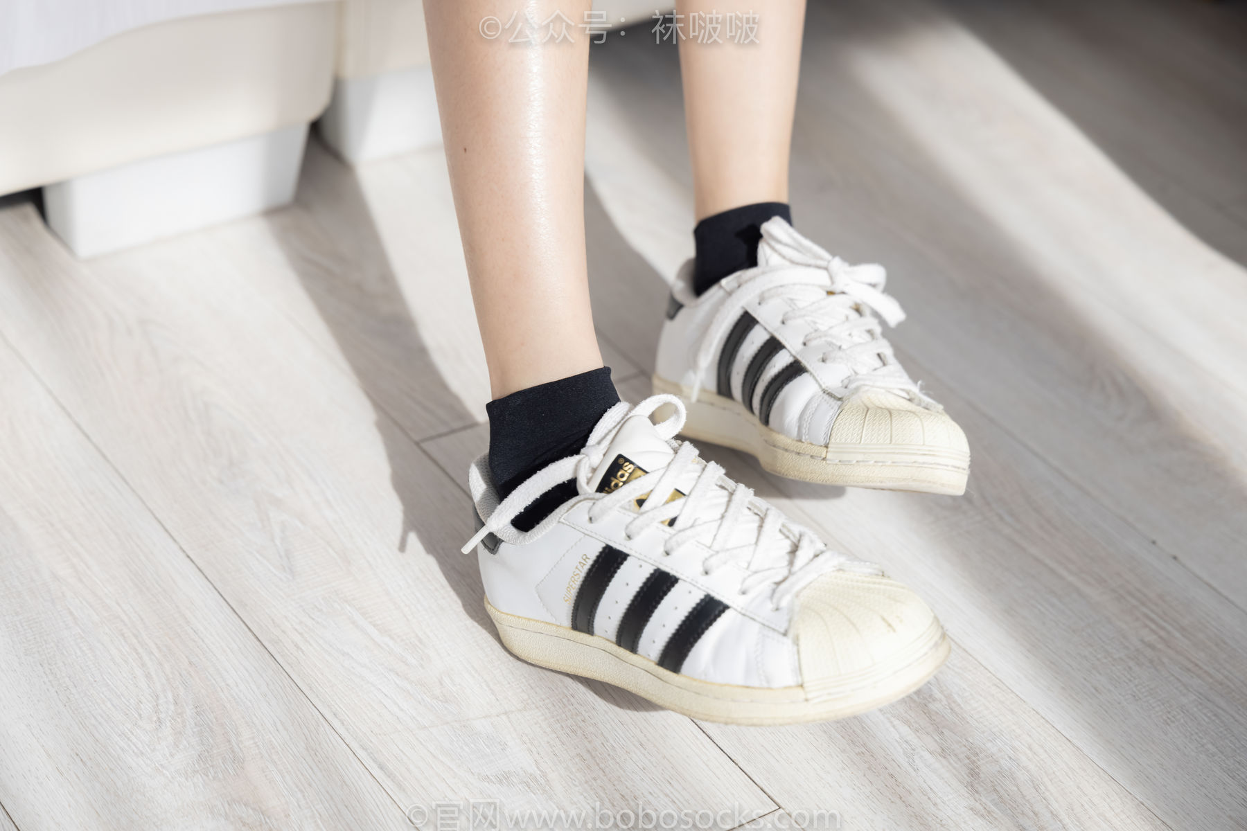 BoBoSocks袜啵啵 No.033 稚予-贝壳头、天鹅绒黑袜、天鹅绒白袜（154P）