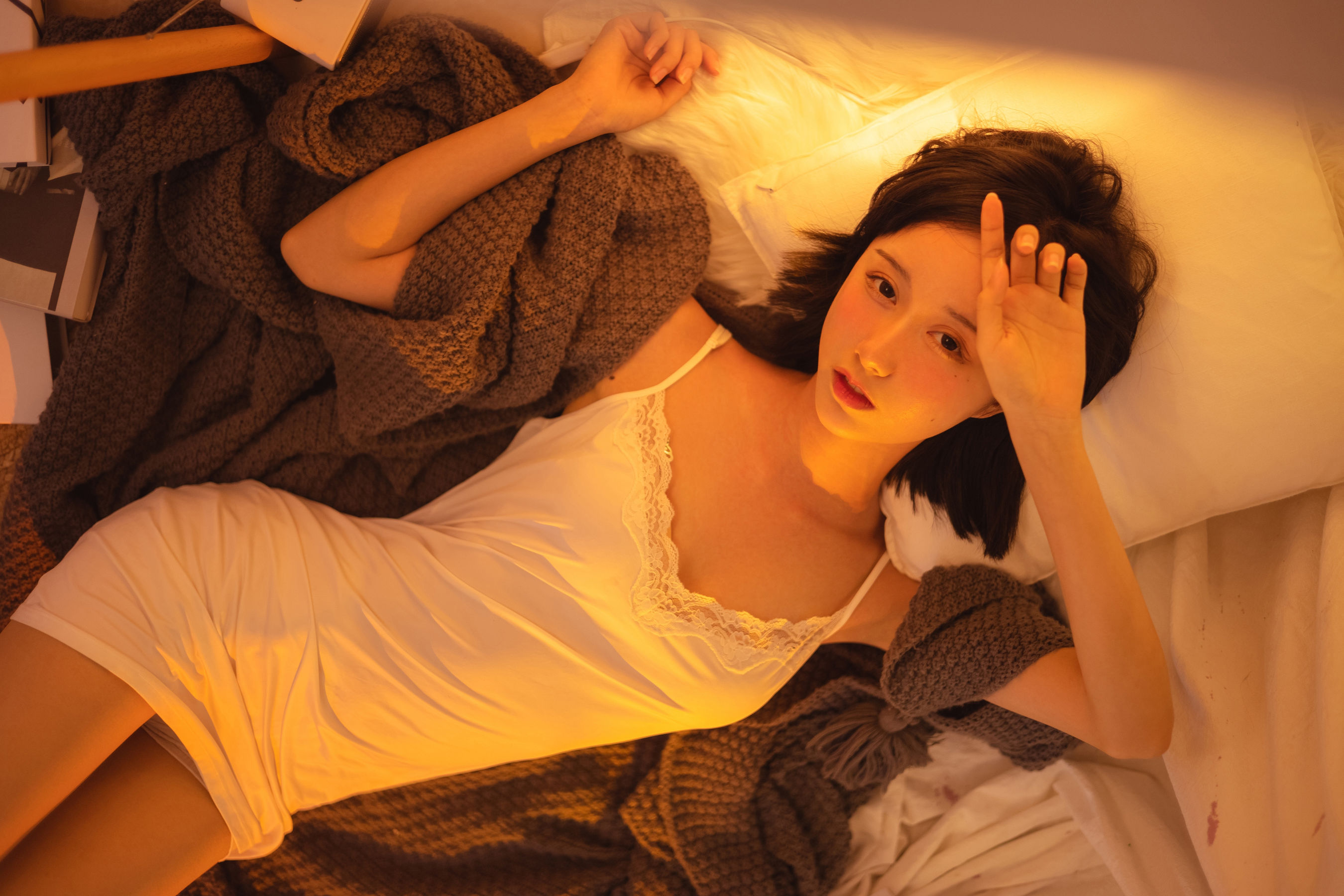 [福利COS] 萌系小姐姐木绵绵OwO - 红酒好喝（28P）