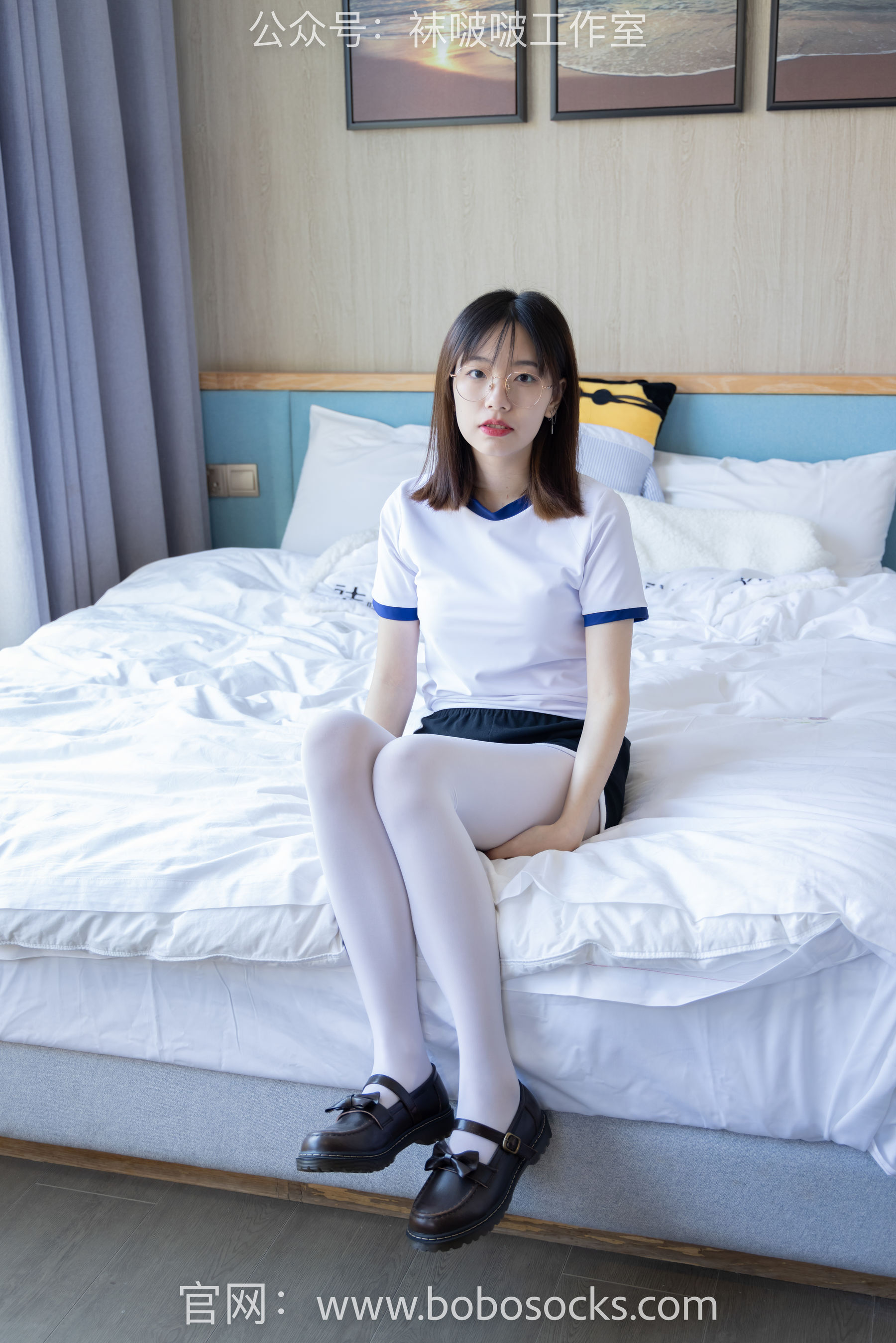 BoBoSocks袜啵啵 No.108 小甜豆-皮鞋、厚白丝、踩奶油蛋糕剧情（137P）