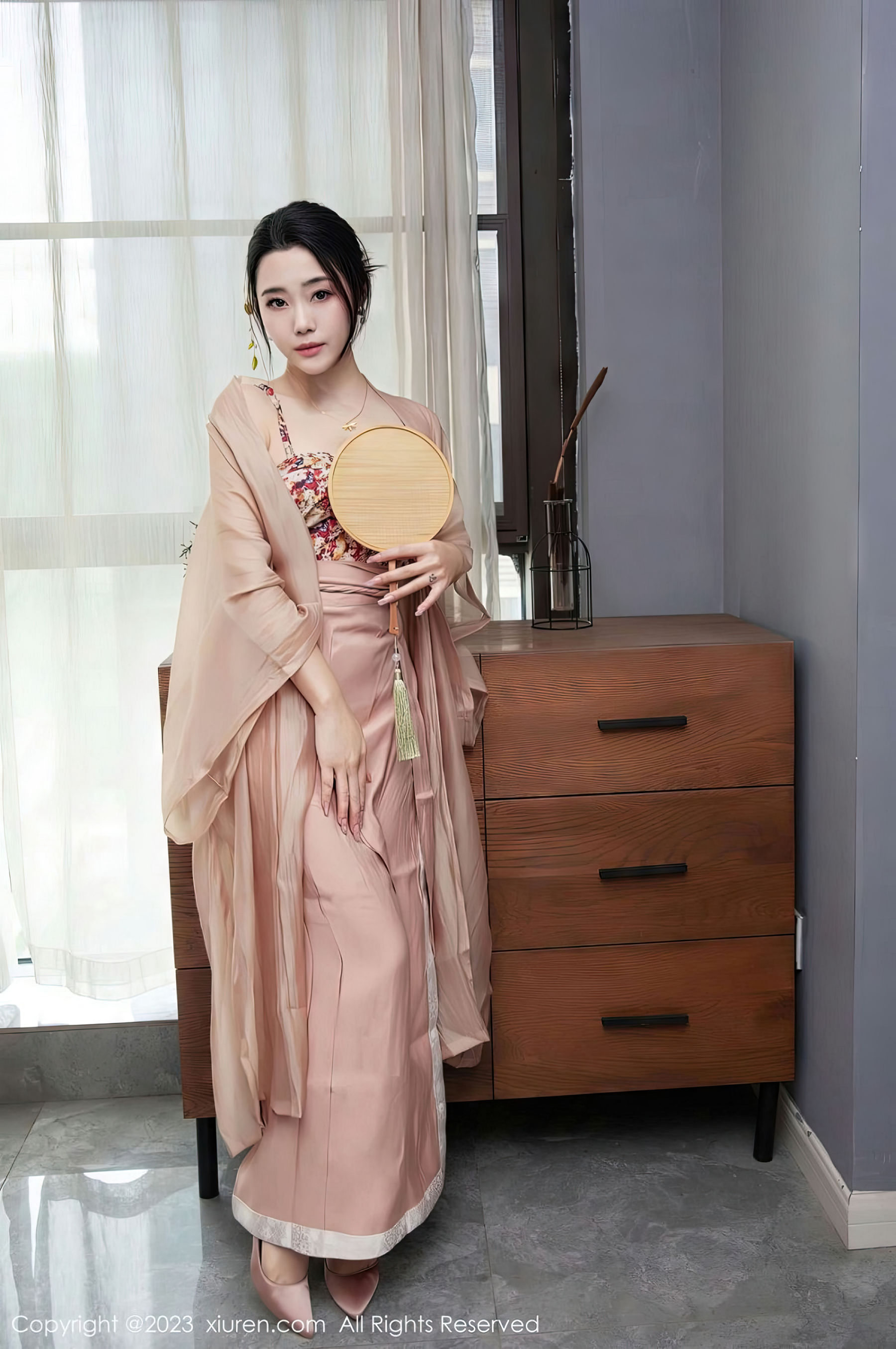 [秀人XiuRen] 2023.03.23 No.6457 严利娅（104P）