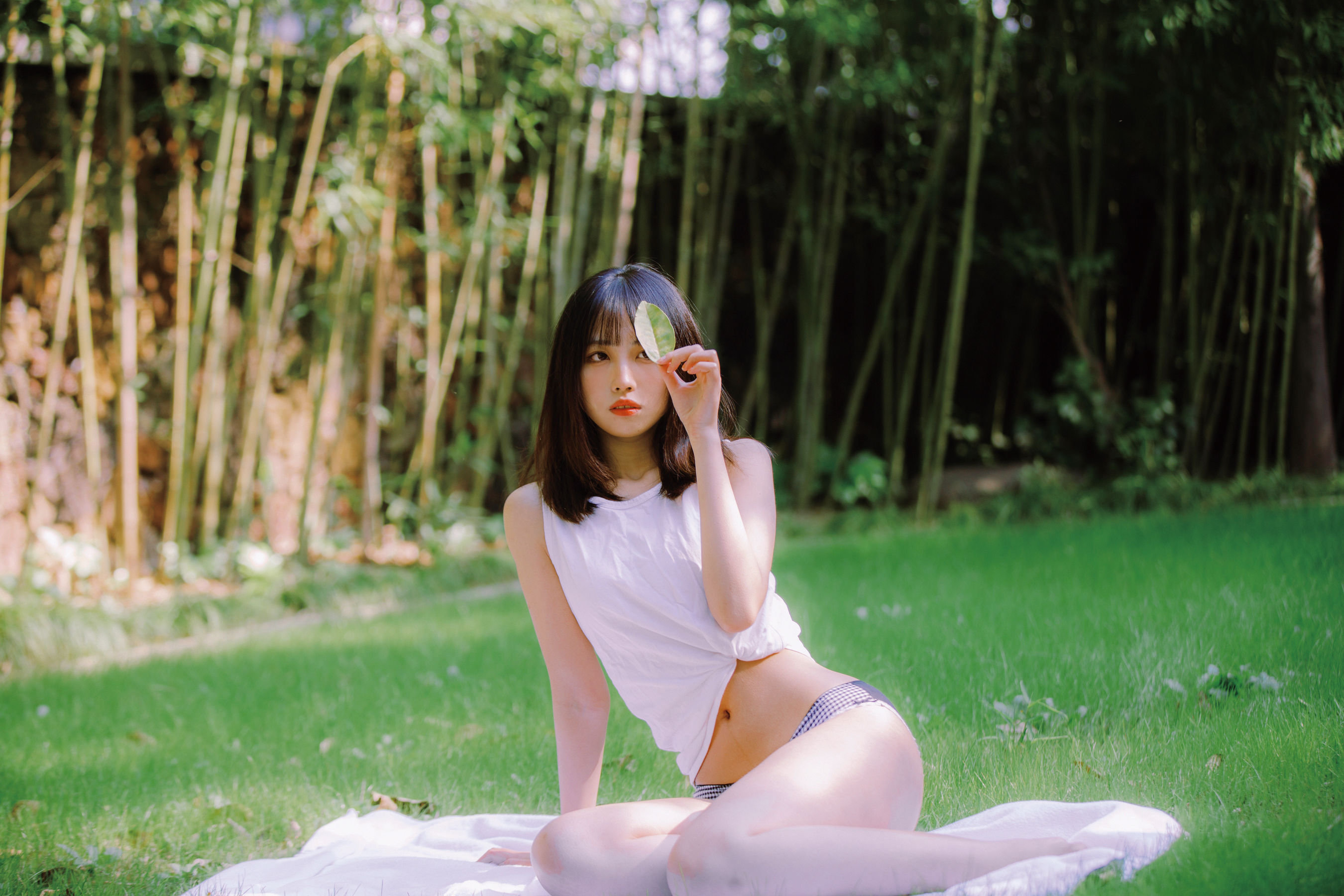 [福利COS] 次元少女念雪ww - 夏日微风（50P）