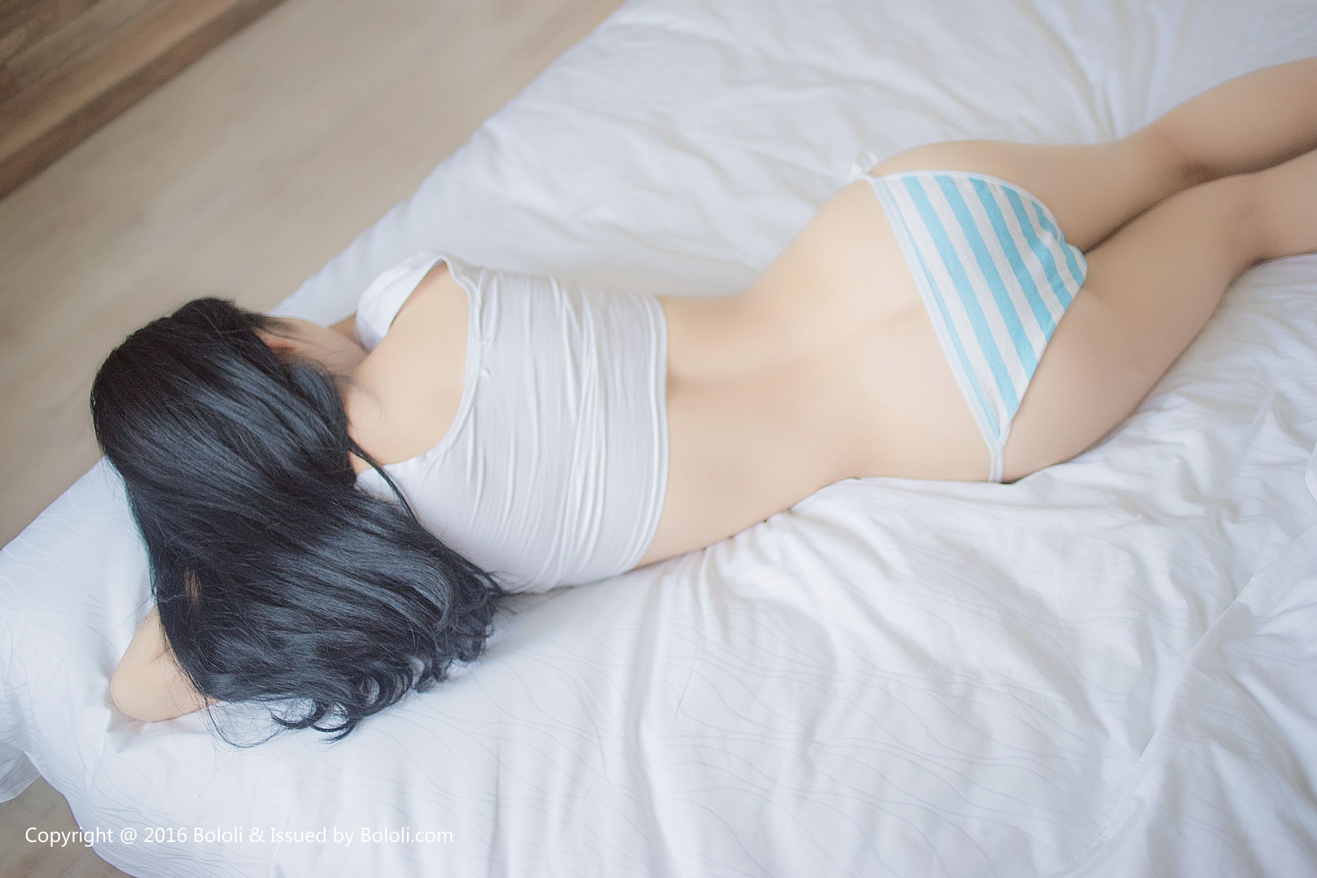 苗萝酱《蓝白诱惑》 [Bololi波萝社] BOL.039（60P）