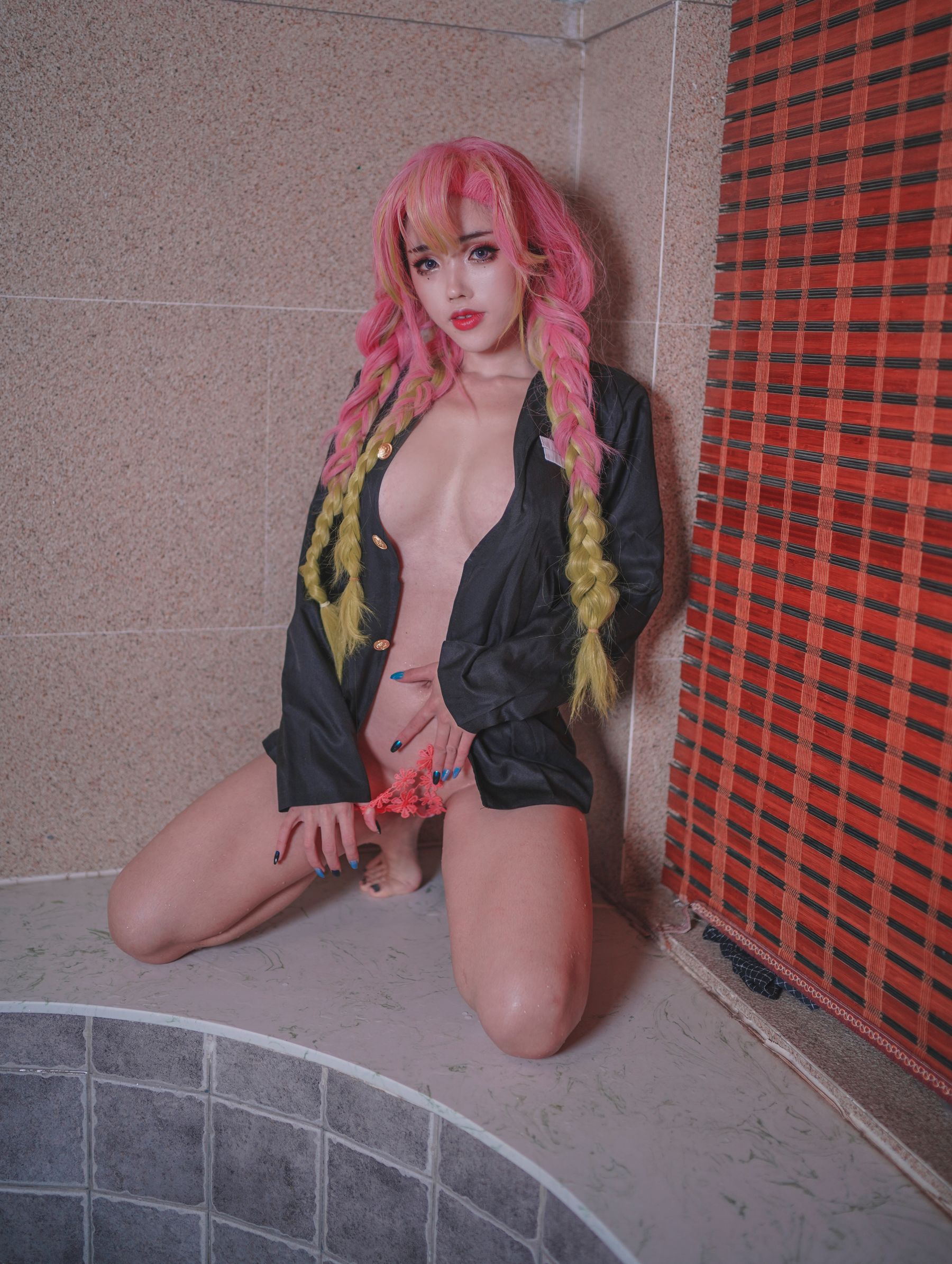 [福利COS] 钛合金大粑粑 - 鬼灭之刃 恋柱（15P）