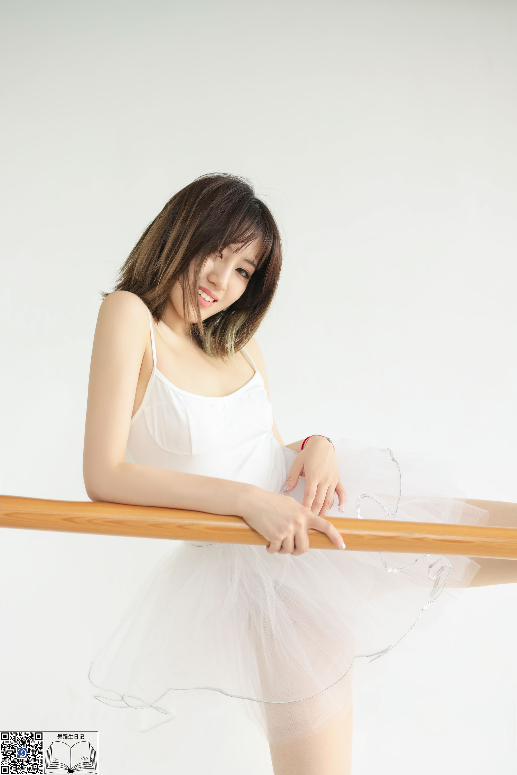 [GALLI嘉丽]舞蹈生日记 057 欣美3（53P）