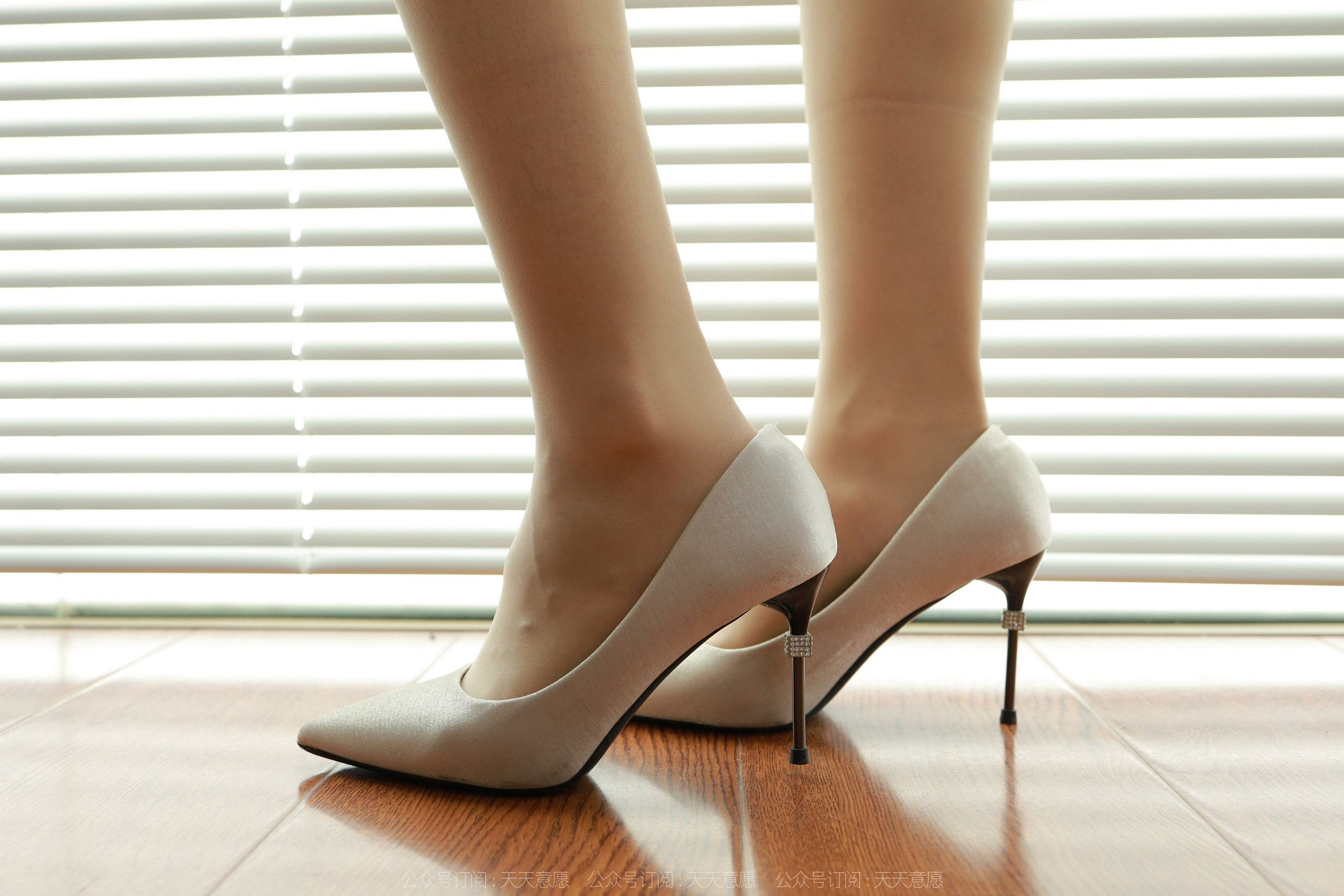 IESS异思趣向 - 模特：小金 《舞蹈老师》（90P）