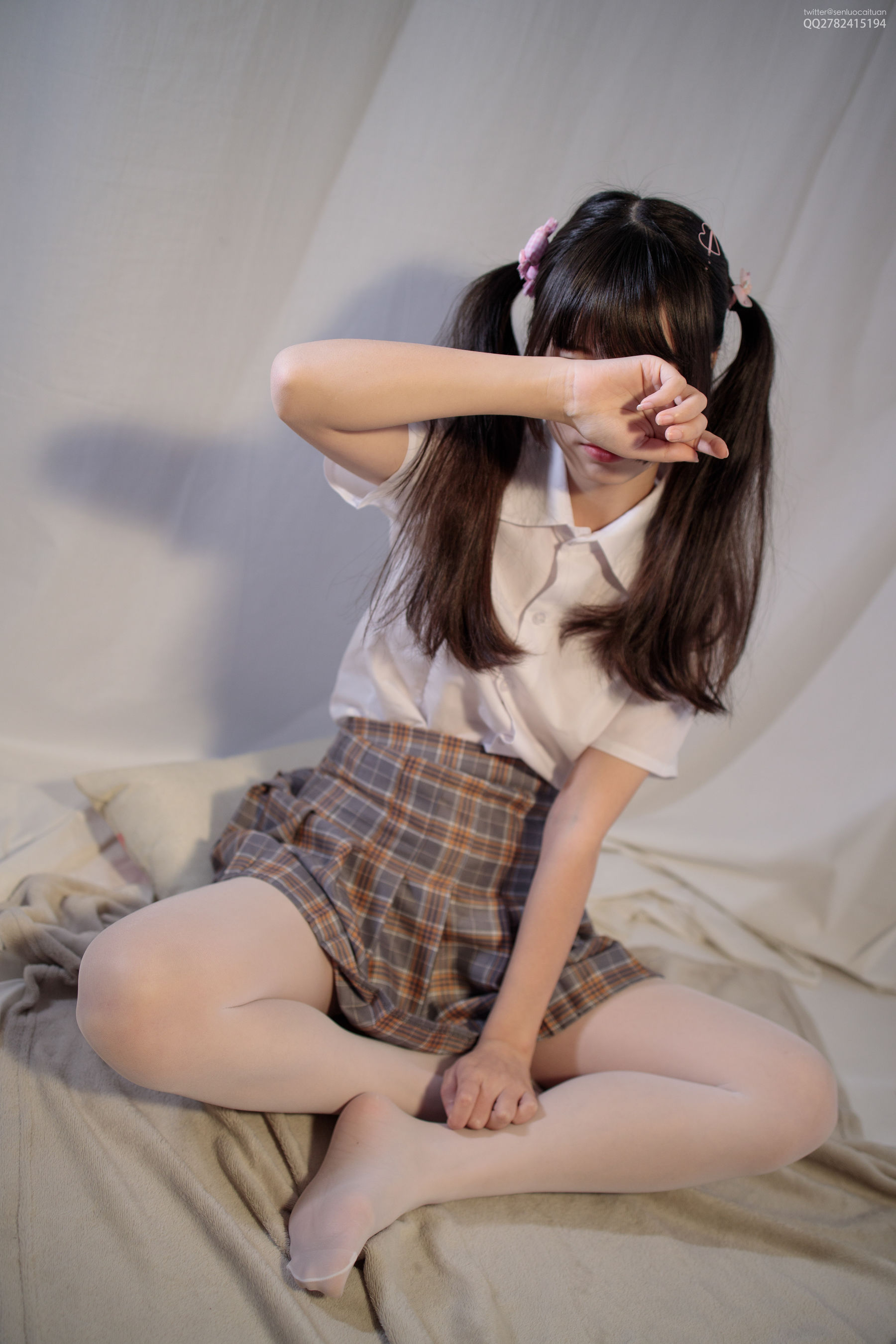 [森萝财团] JKFUN-051 芝士 白丝网鞋合辑（48P）