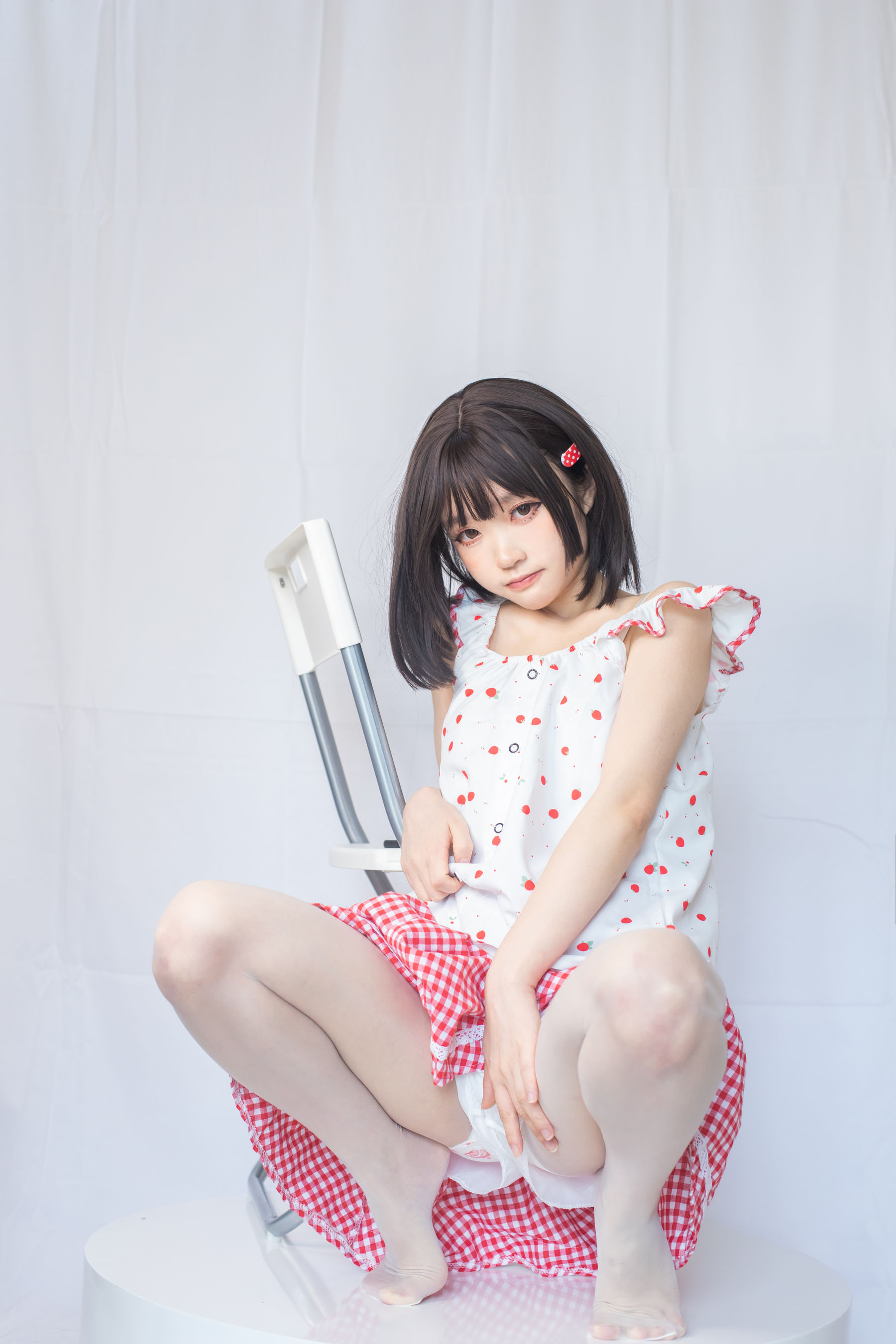 [福利COS] 神沢永莉 - 粉色格子裙（19P）