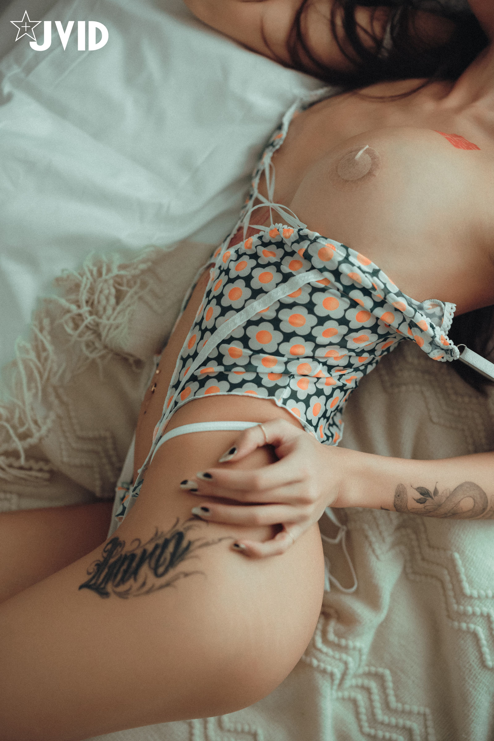 [JVID图集] Lara - My roommate（160P）-爱变色